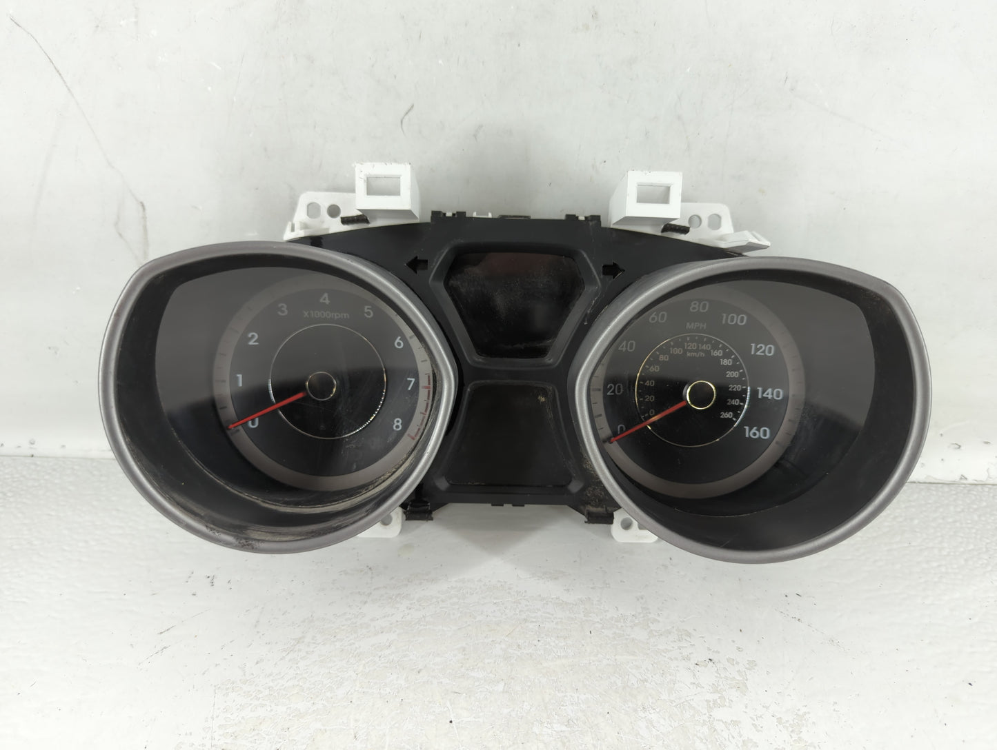 2014-2016 Hyundai Elantra Instrument Cluster Speedometer Gauges P/N:94004-3Y010 Fits Fits 2014 2015 2016 OEM Used Auto Parts