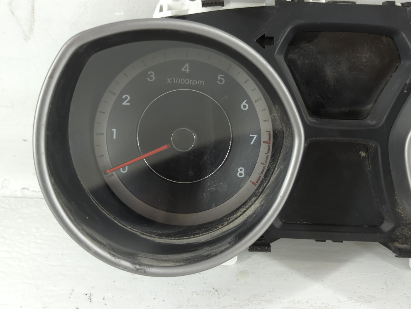 2014-2016 Hyundai Elantra Instrument Cluster Speedometer Gauges P/N:94004-3Y010 Fits Fits 2014 2015 2016 OEM Used Auto Parts