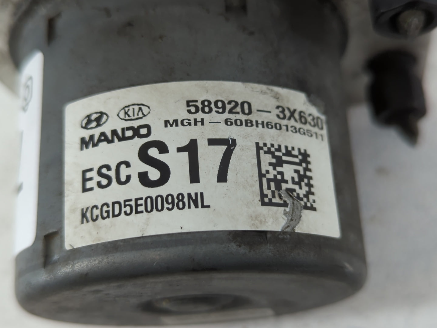 2014-2016 Hyundai Elantra ABS Pump Control Module Replacement P/N:58920-3X630 Fits Fits 2014 2015 2016 OEM Used Auto Parts -