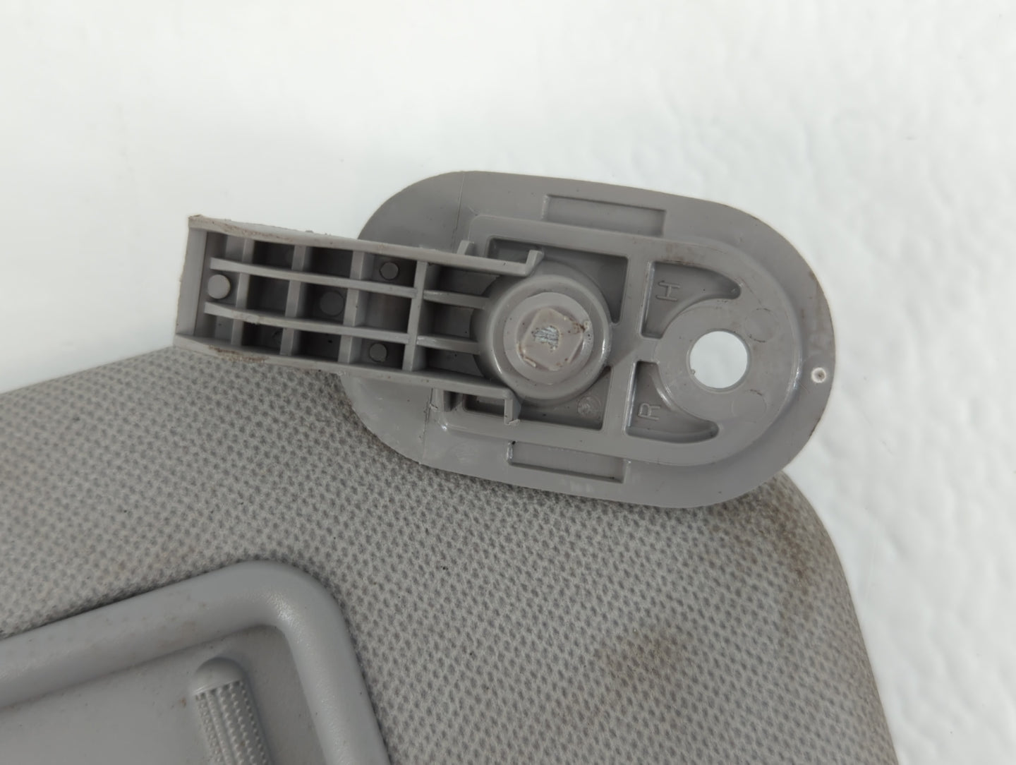 2014-2016 Hyundai Elantra Sun Visor Shade Replacement Passenger Right Mirror Fits Fits 2014 2015 2016 OEM Used Auto Parts - 