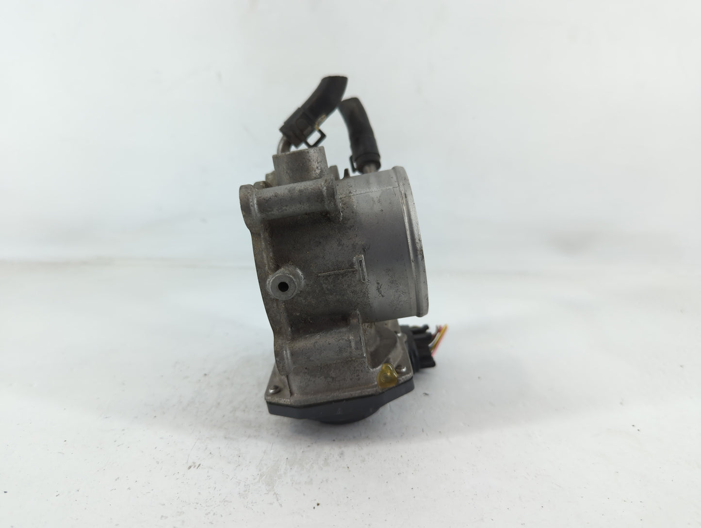 2011-2020 Hyundai Elantra Throttle Body P/N:35100-2E000 Fits Fits 2011 2012 2013 2014 2015 2016 2017 2018 2019 2020 2021 OEM