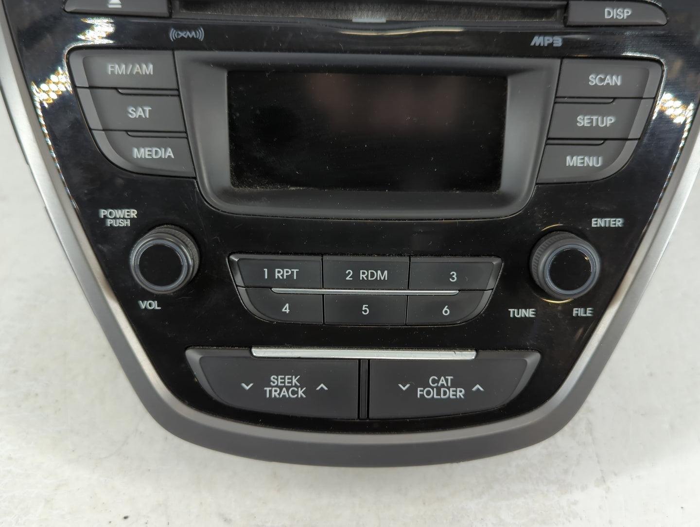 2014-2016 Hyundai Elantra Am Fm Cd Player Radio Receiver - Oemusedautoparts1.com