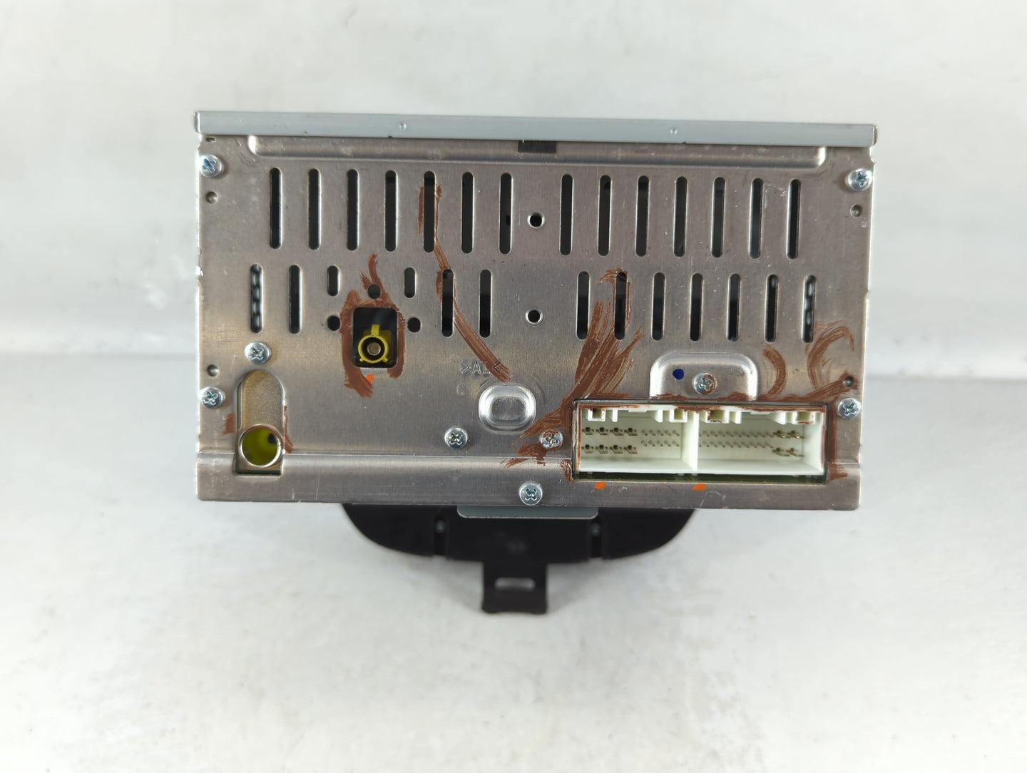 2014-2016 Hyundai Elantra Am Fm Cd Player Radio Receiver - Oemusedautoparts1.com