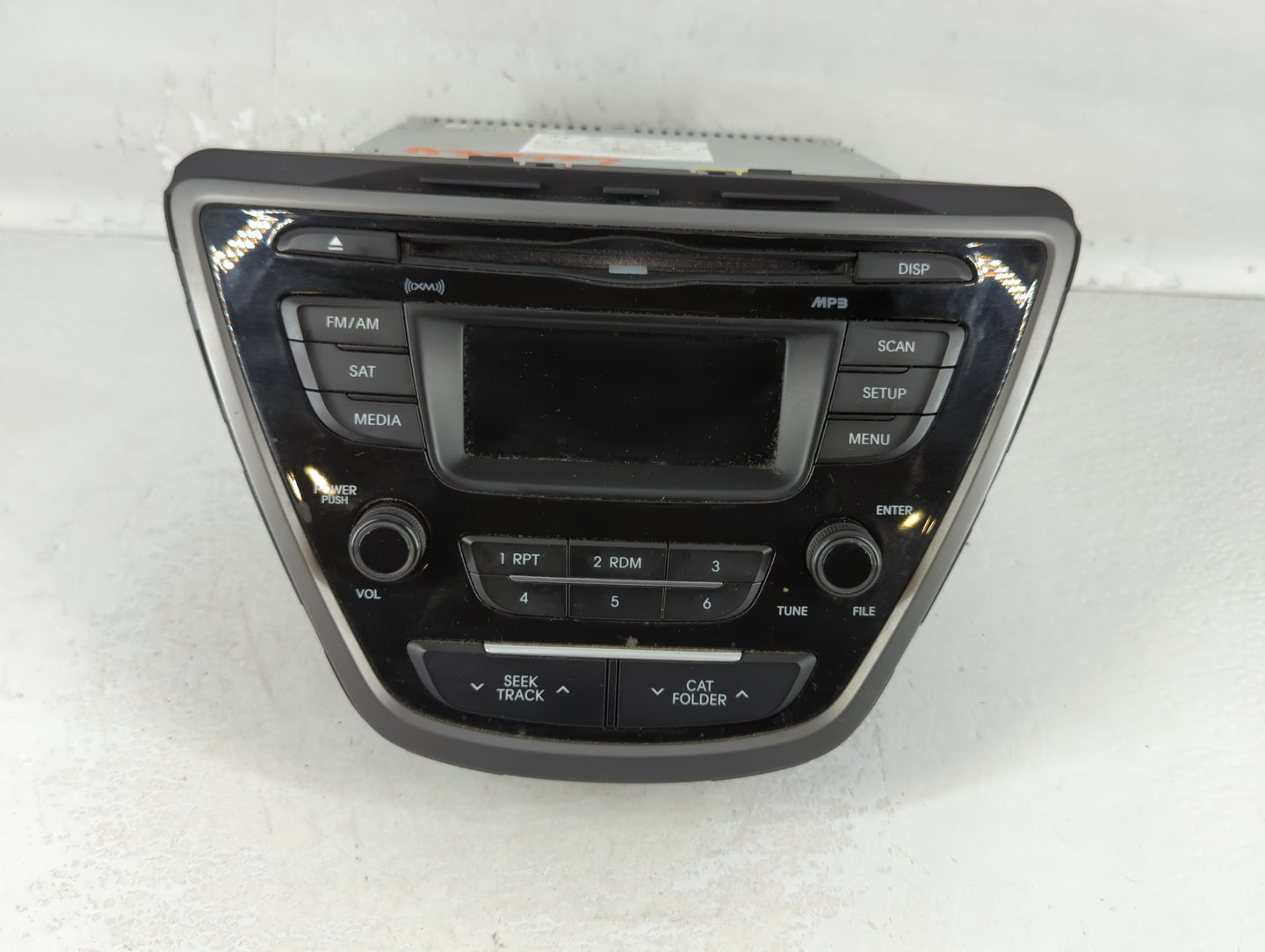 2014-2016 Hyundai Elantra Am Fm Cd Player Radio Receiver - Oemusedautoparts1.com