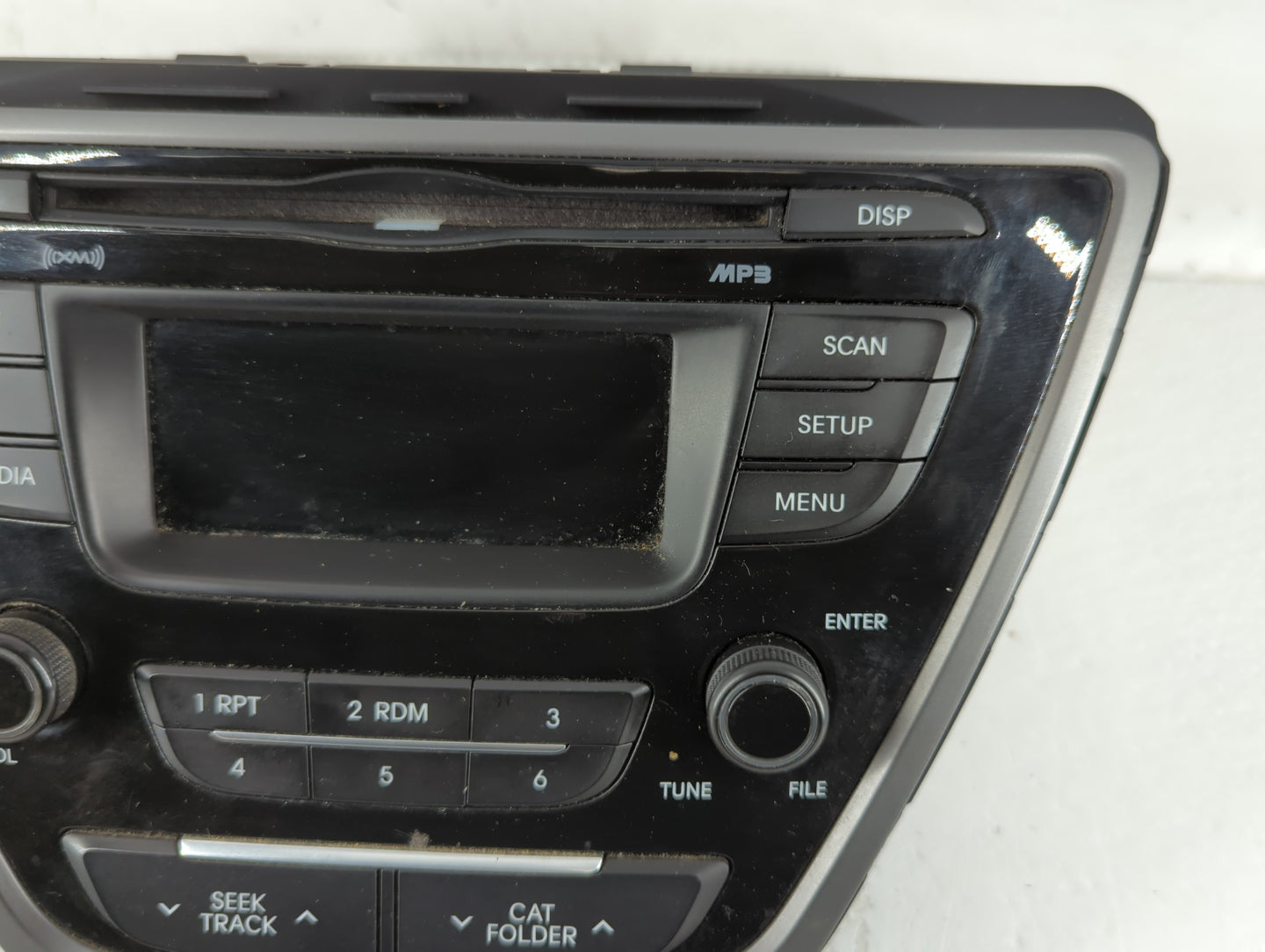 2014-2016 Hyundai Elantra Am Fm Cd Player Radio Receiver - Oemusedautoparts1.com