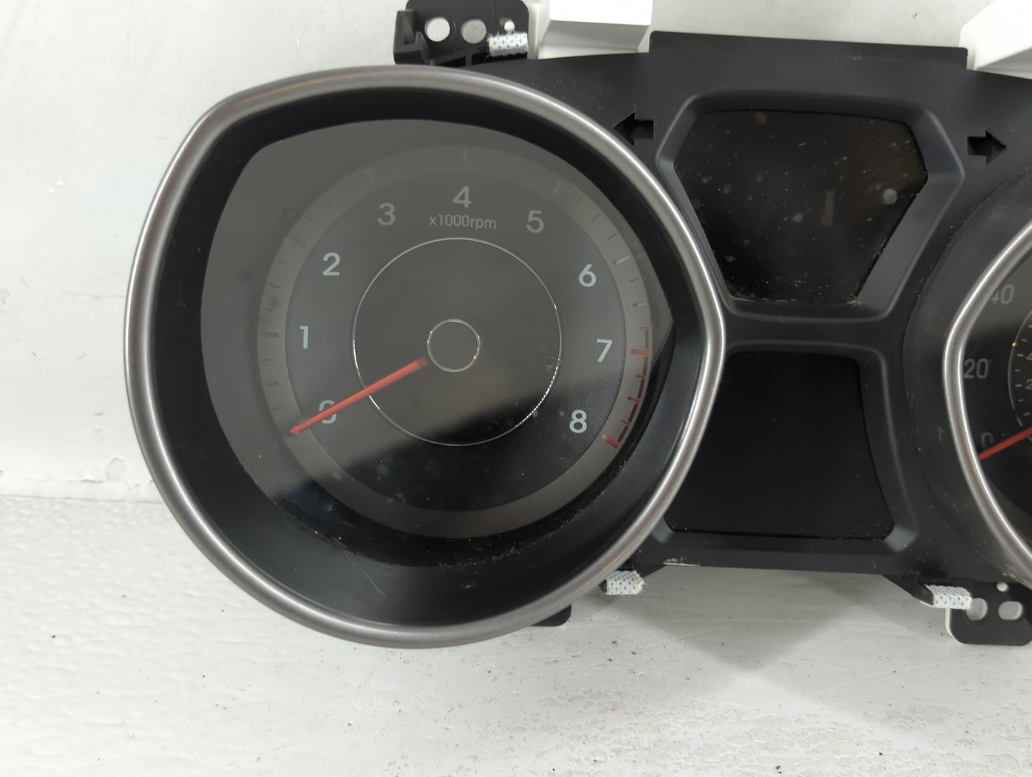 2014-2016 Hyundai Elantra Instrument Cluster Speedometer Gauges P/N:84004-3Y010 Fits Fits 2014 2015 2016 OEM Used Auto Parts
