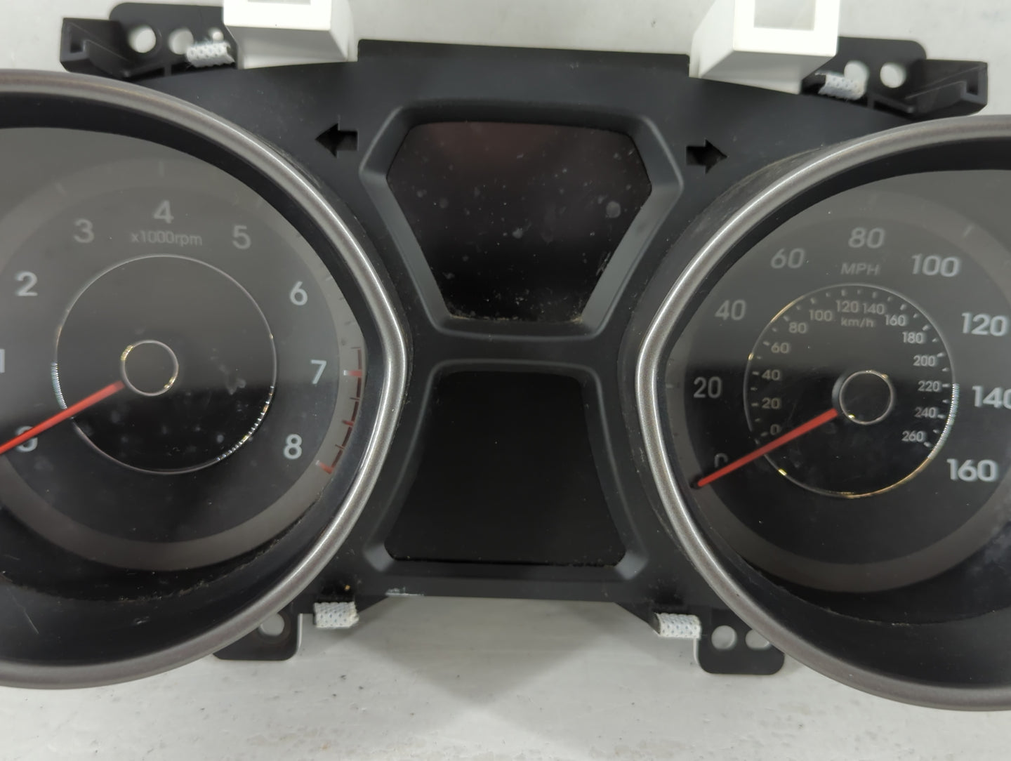 2014-2016 Hyundai Elantra Instrument Cluster Speedometer Gauges P/N:84004-3Y010 Fits Fits 2014 2015 2016 OEM Used Auto Parts