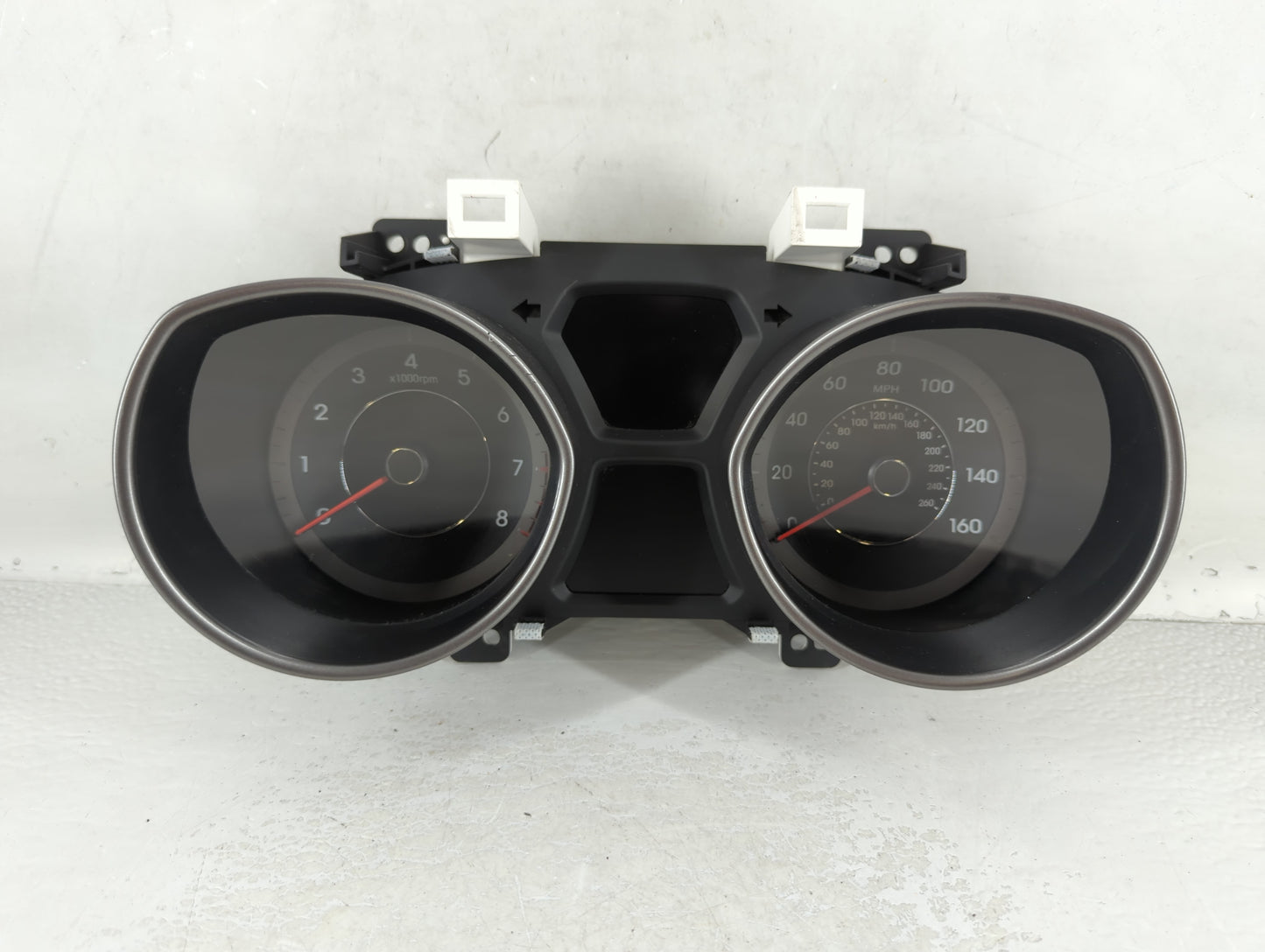 2014-2016 Hyundai Elantra Instrument Cluster Speedometer Gauges P/N:94004-3Y010 Fits Fits 2014 2015 2016 OEM Used Auto Parts