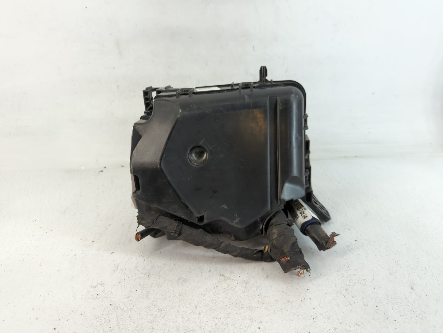 2014-2016 Hyundai Elantra Fusebox Fuse Box Panel Relay Module P/N:VS912013Y060UA Fits Fits 2014 2015 2016 OEM Used Auto Part