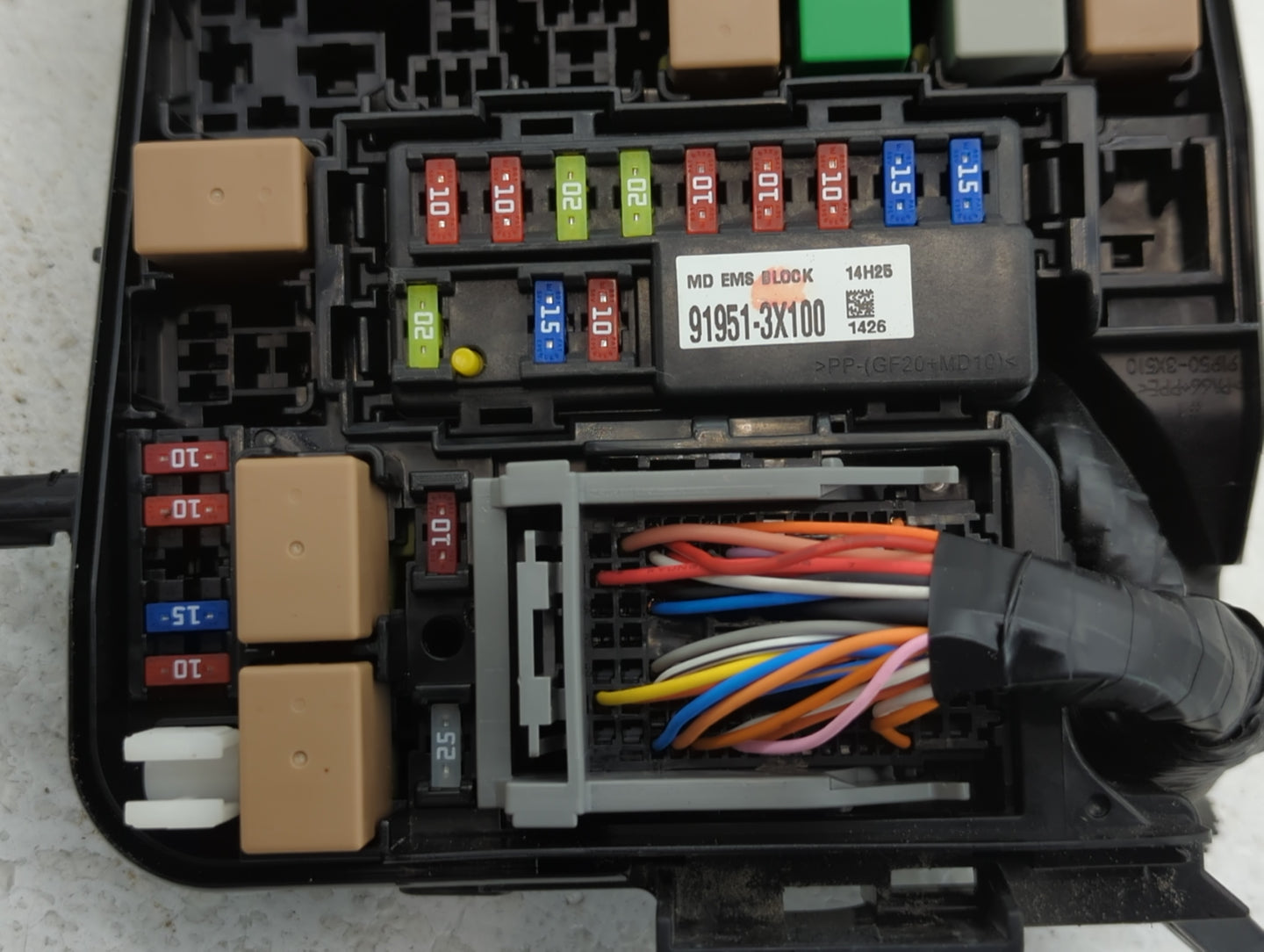 2014-2016 Hyundai Elantra Fusebox Fuse Box Panel Relay Module P/N:912653X080 Fits Fits 2014 2015 2016 OEM Used Auto Parts - 
