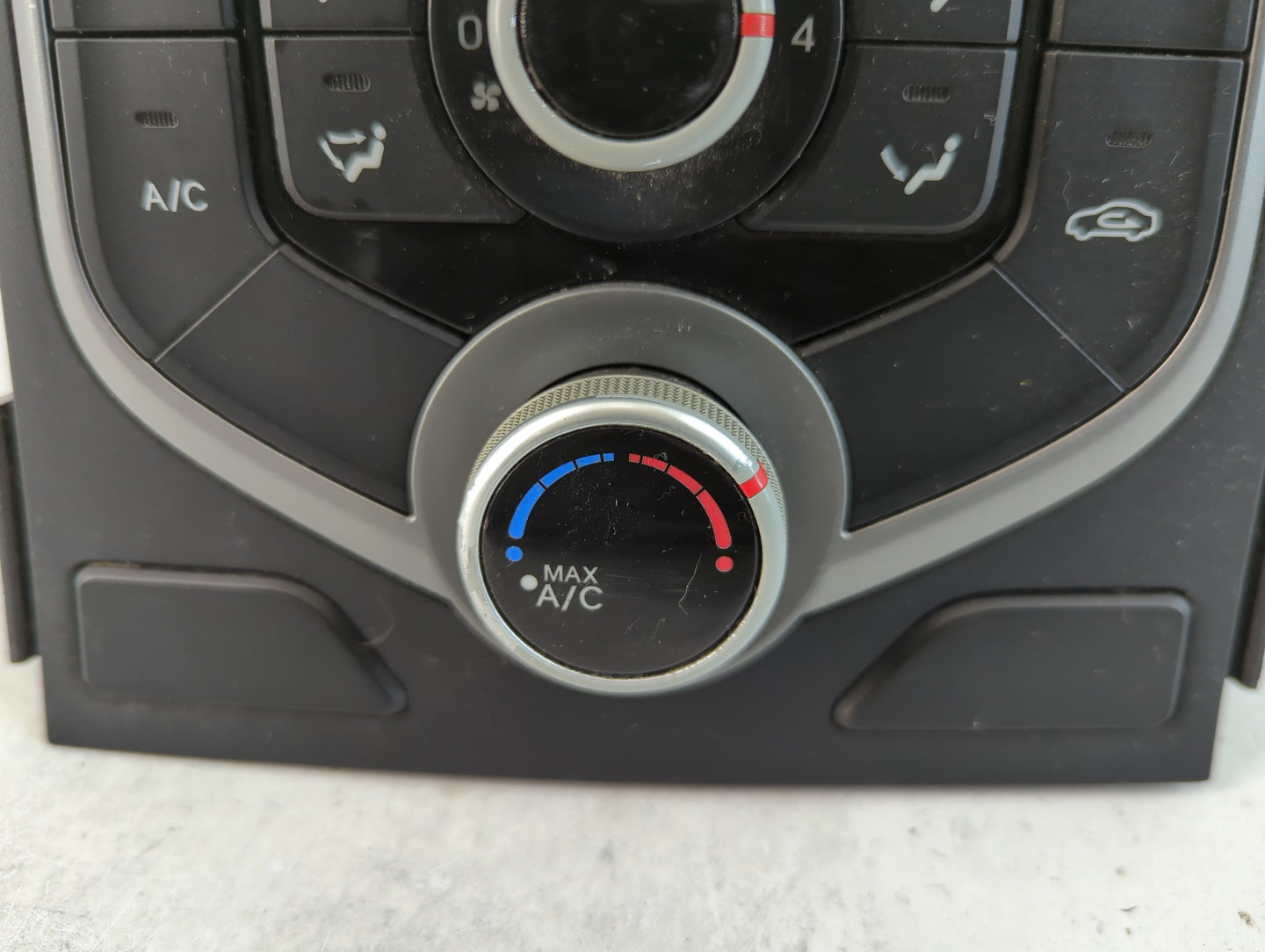 2014-2016 Hyundai Elantra Climate Control Module Temperature AC/Heater Replacement P/N:97250-3XCC0 C500-ATDCF Fits OEM Used 