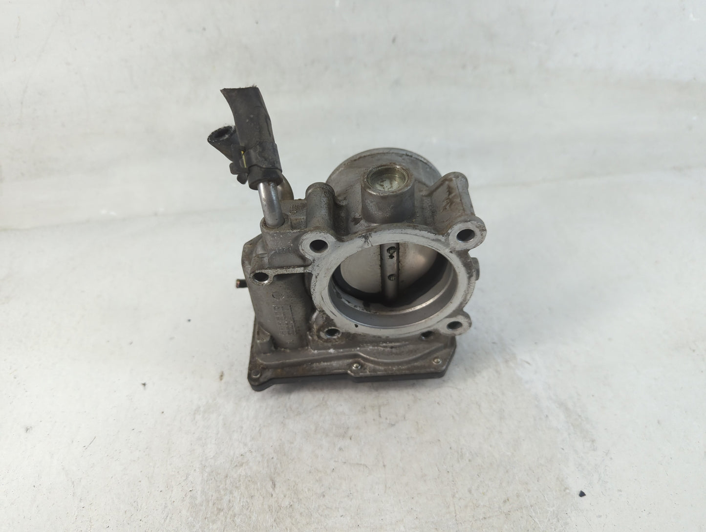 2011-2020 Hyundai Elantra Throttle Body P/N:35100-2E000 Fits Fits 2011 2012 2013 2014 2015 2016 2017 2018 2019 2020 2021 OEM