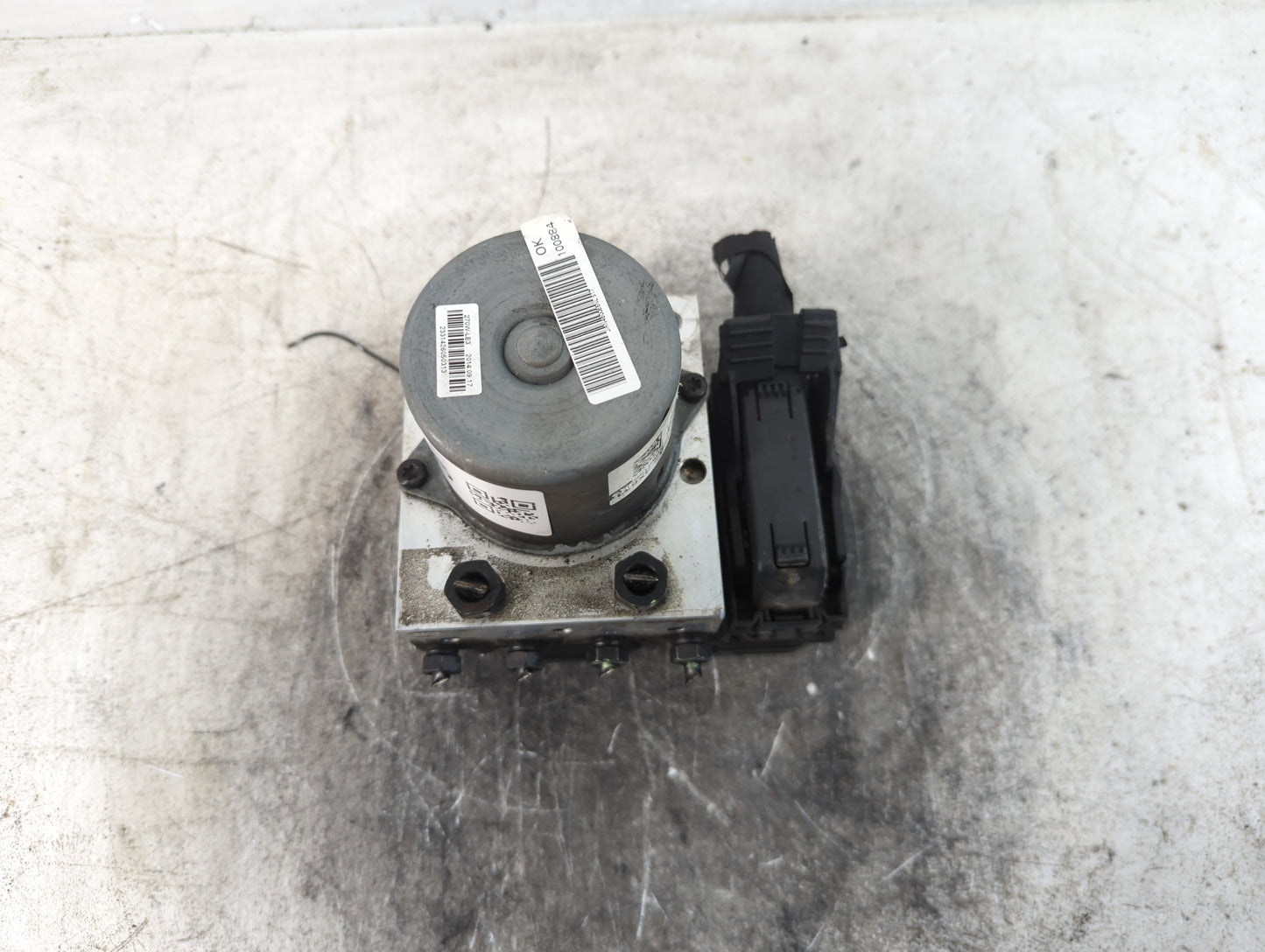 2014-2016 Hyundai Elantra ABS Pump Control Module Replacement P/N:58920-3X630 Fits Fits 2014 2015 2016 OEM Used Auto Parts -
