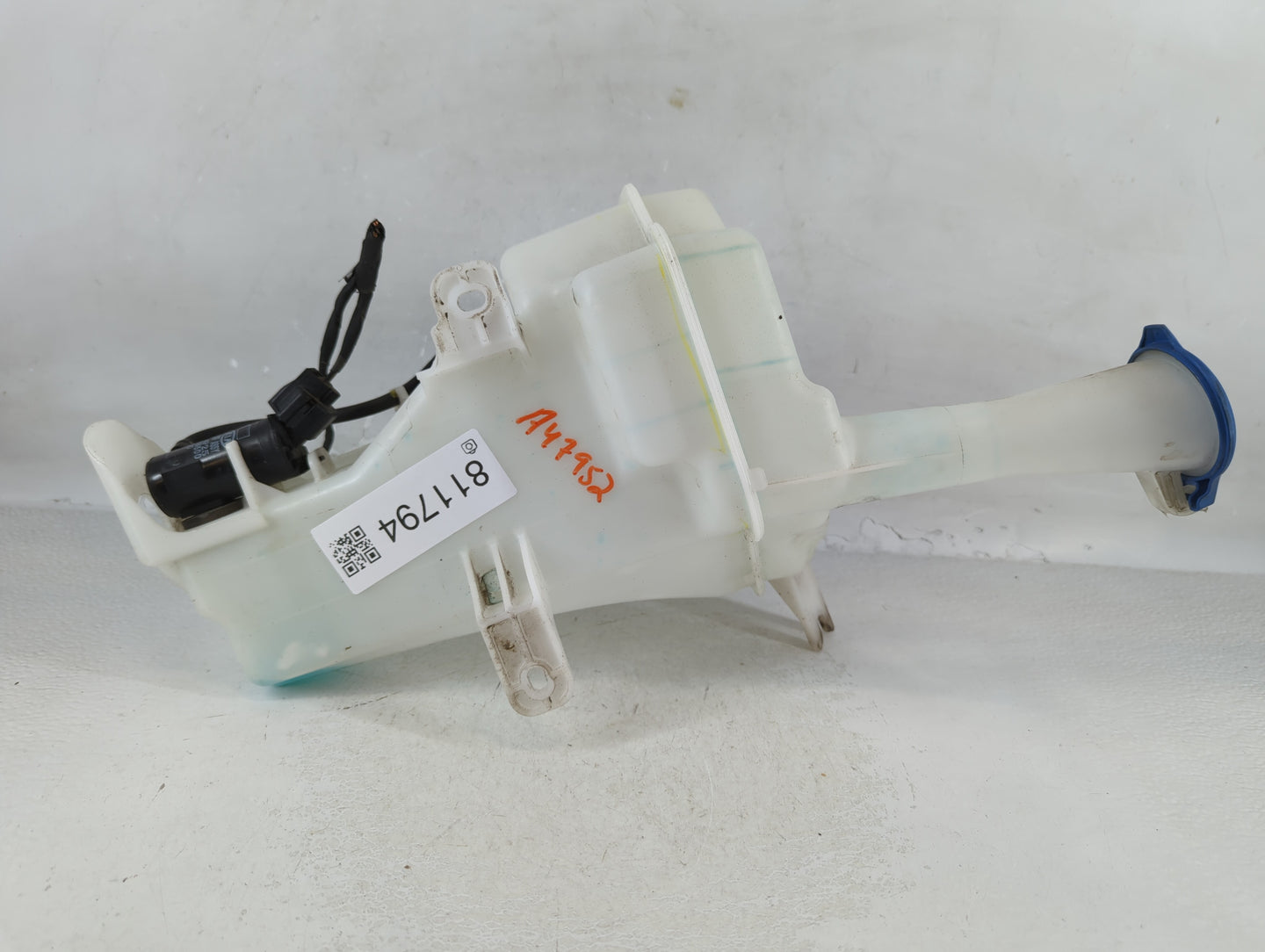 2014-2016 Hyundai Elantra Windshield Washer Fluid Reservoir Bottle Oem - Oemusedautoparts1.com