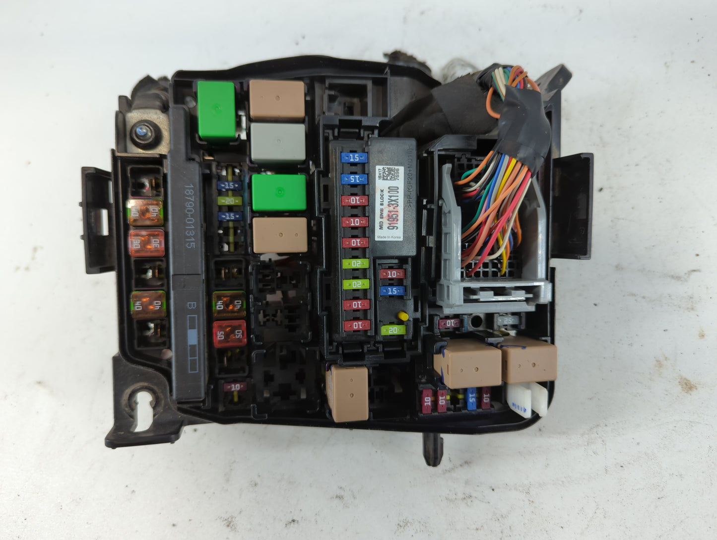 2014-2016 Hyundai Elantra Fusebox Fuse Box Panel Relay Module P/N:91951-3X710 Fits Fits 2014 2015 2016 OEM Used Auto Parts -