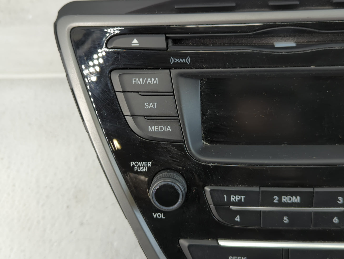 2014-2016 Hyundai Elantra Radio AM FM Cd Player Receiver Replacement P/N:96170-3X156GU Fits Fits 2014 2015 2016 OEM Used Aut