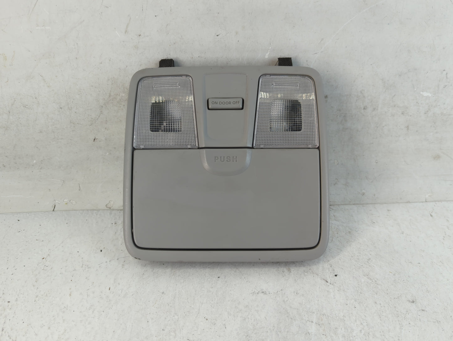 2015 Hyundai Elantra Overhead Roof Console - Oemusedautoparts1.com