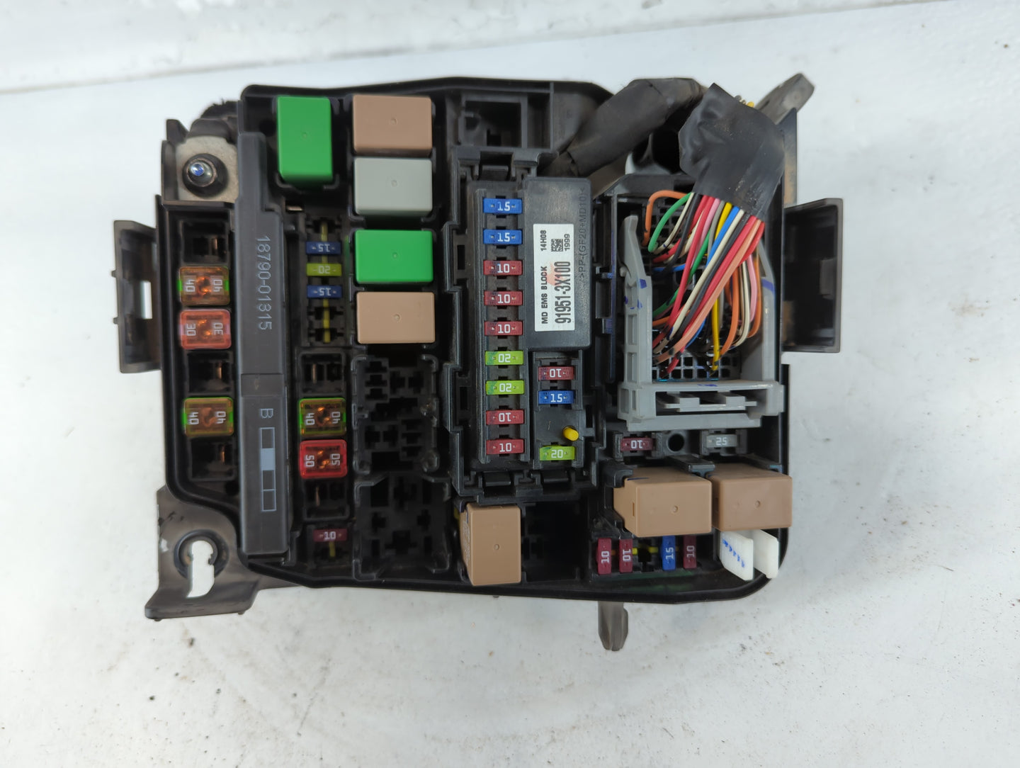 2014-2016 Hyundai Elantra Fusebox Fuse Box Panel Relay Module P/N:91951-3X710 Fits Fits 2014 2015 2016 OEM Used Auto Parts -