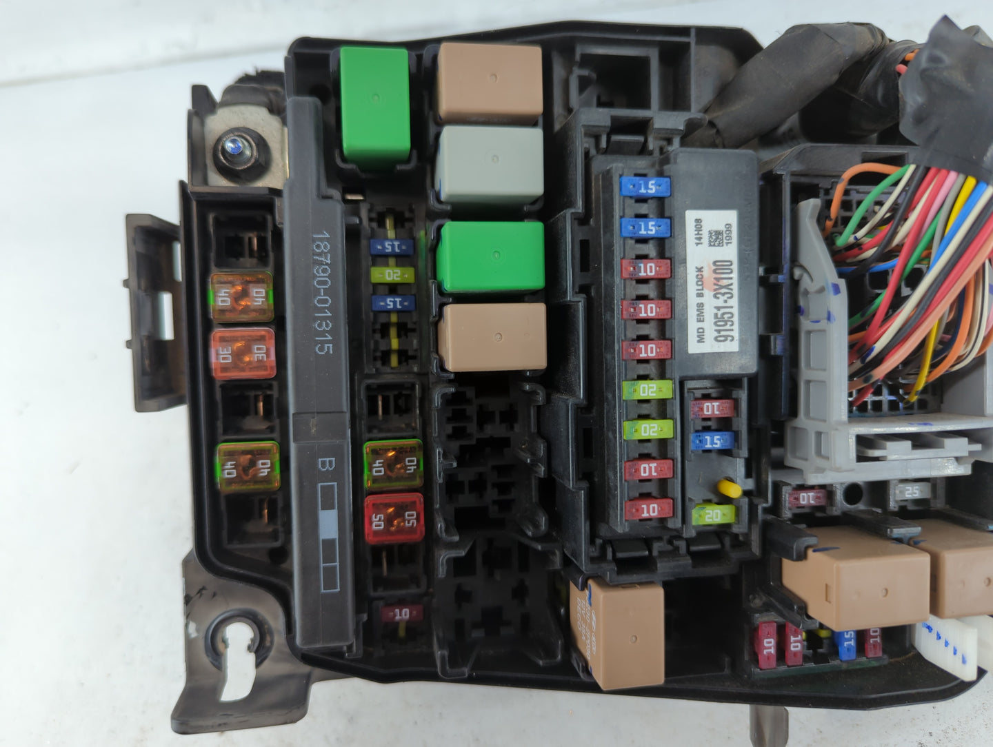 2014-2016 Hyundai Elantra Fusebox Fuse Box Panel Relay Module P/N:91951-3X710 Fits Fits 2014 2015 2016 OEM Used Auto Parts -