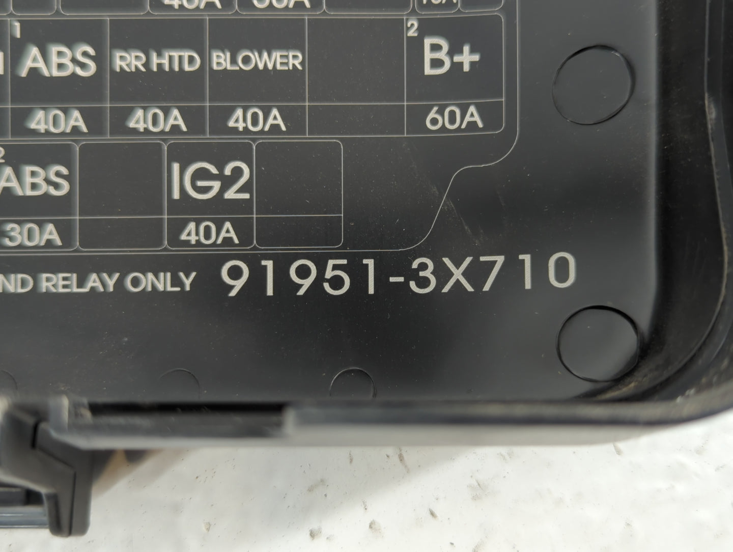 2014-2016 Hyundai Elantra Fusebox Fuse Box Panel Relay Module P/N:91951-3X710 Fits Fits 2014 2015 2016 OEM Used Auto Parts -