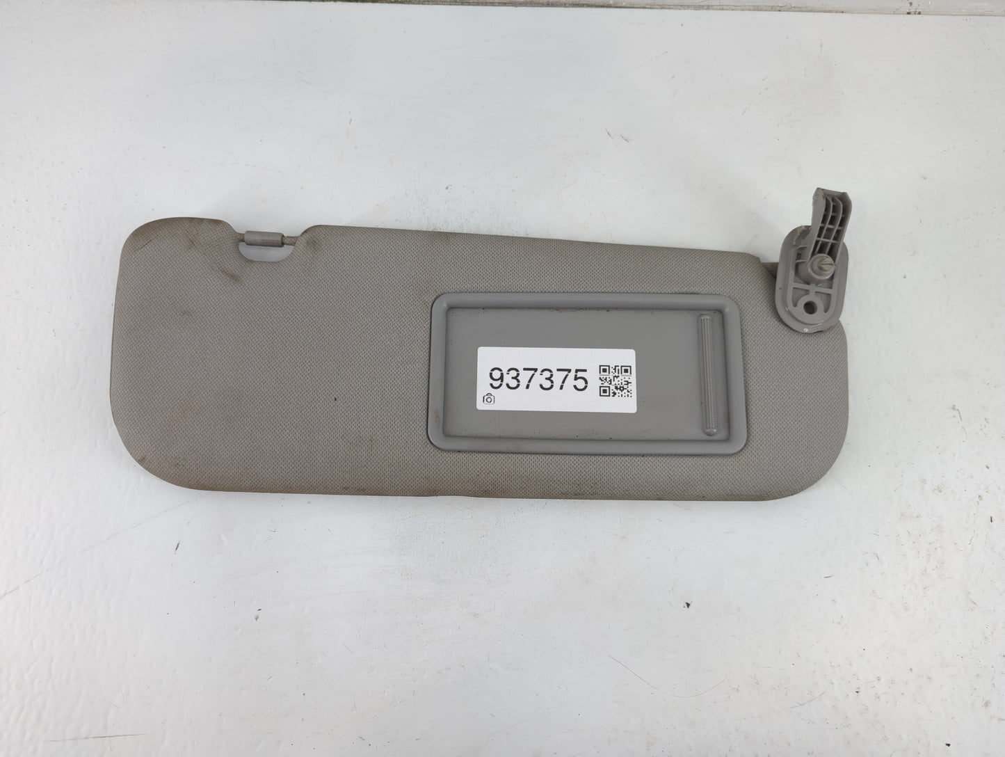 2014-2016 Hyundai Elantra Sun Visor Shade Replacement Driver Left Mirror Fits Fits 2014 2015 2016 OEM Used Auto Parts - Oemu