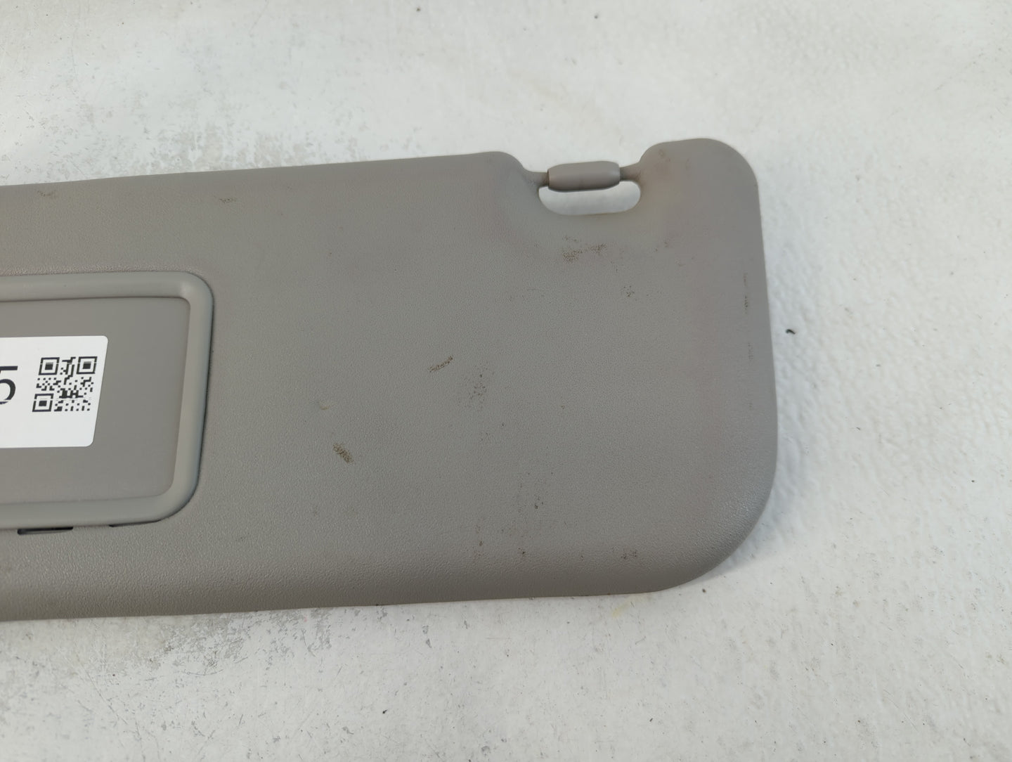 2015 Hyundai Elantra Gt Sun Visor Shade Replacement Passenger Right Mirror Fits OEM Used Auto Parts - Oemusedautoparts1.com