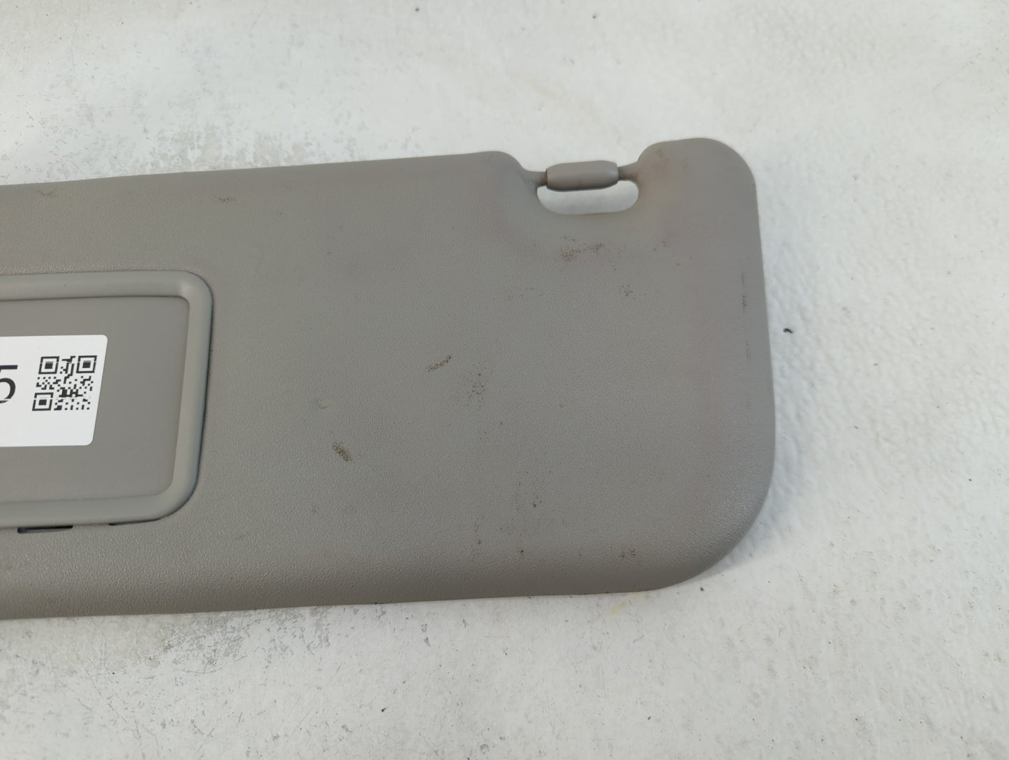 2015 Hyundai Elantra Gt Sun Visor Shade Replacement Passenger Right Mirror Fits OEM Used Auto Parts - Oemusedautoparts1.com