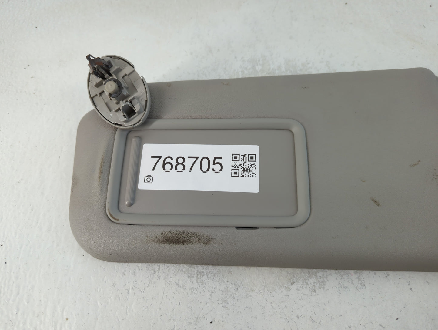 2015 Hyundai Elantra Gt Sun Visor Shade Replacement Passenger Right Mirror Fits OEM Used Auto Parts - Oemusedautoparts1.com
