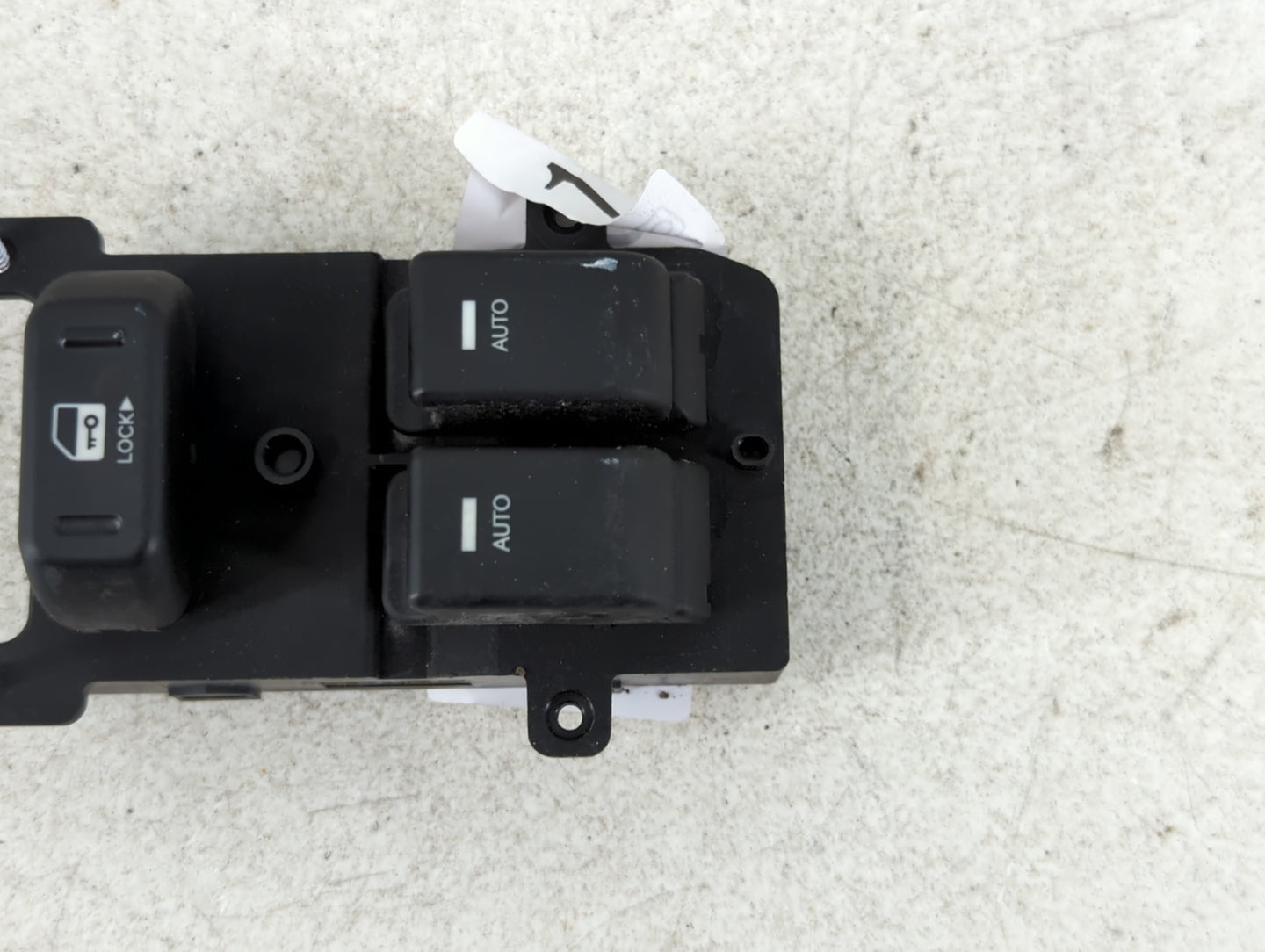2013-2016 Hyundai Genesis Master Power Window Switch Replacement Driver Side Left P/N:2002008374 Fits Fits 2013 2014 2015 20