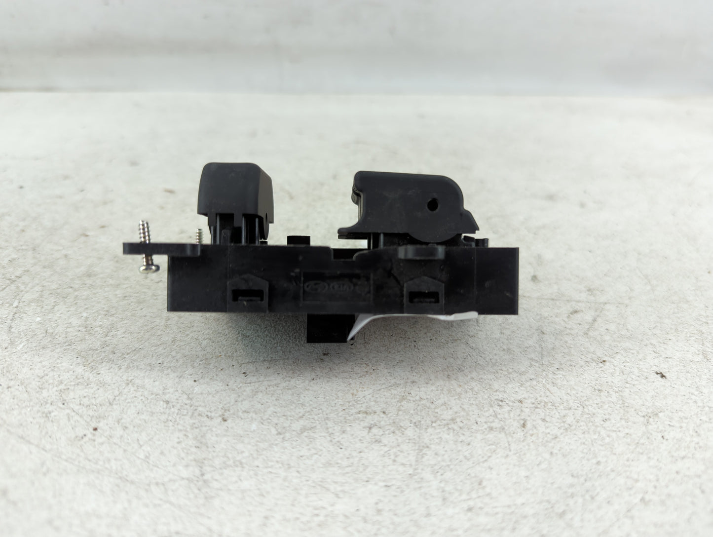 2013-2016 Hyundai Genesis Master Power Window Switch Replacement Driver Side Left P/N:2002008374 Fits Fits 2013 2014 2015 20