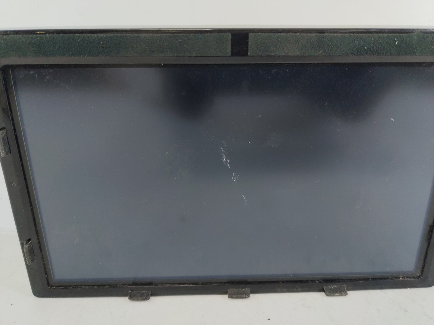 2015-2016 Hyundai Genesis Information Display Screen - Oemusedautoparts1.com