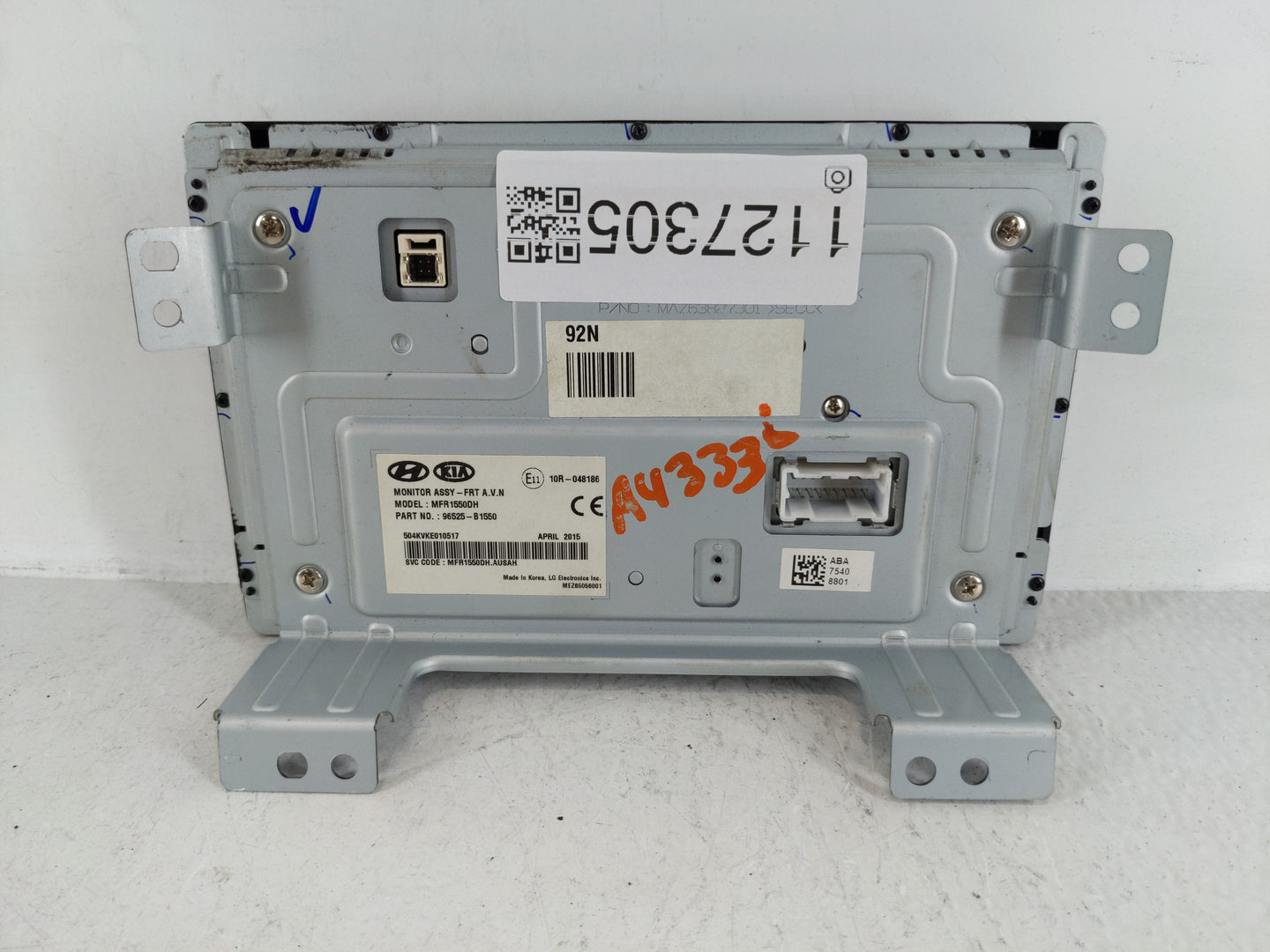 2015-2016 Hyundai Genesis Information Display Screen - Oemusedautoparts1.com