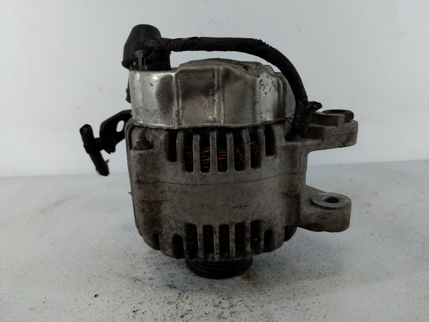 2009-2016 Hyundai Genesis Alternator Replacement Generator Charging Assembly Engine OEM P/N:37300-3C180 Fits OEM Used Auto P