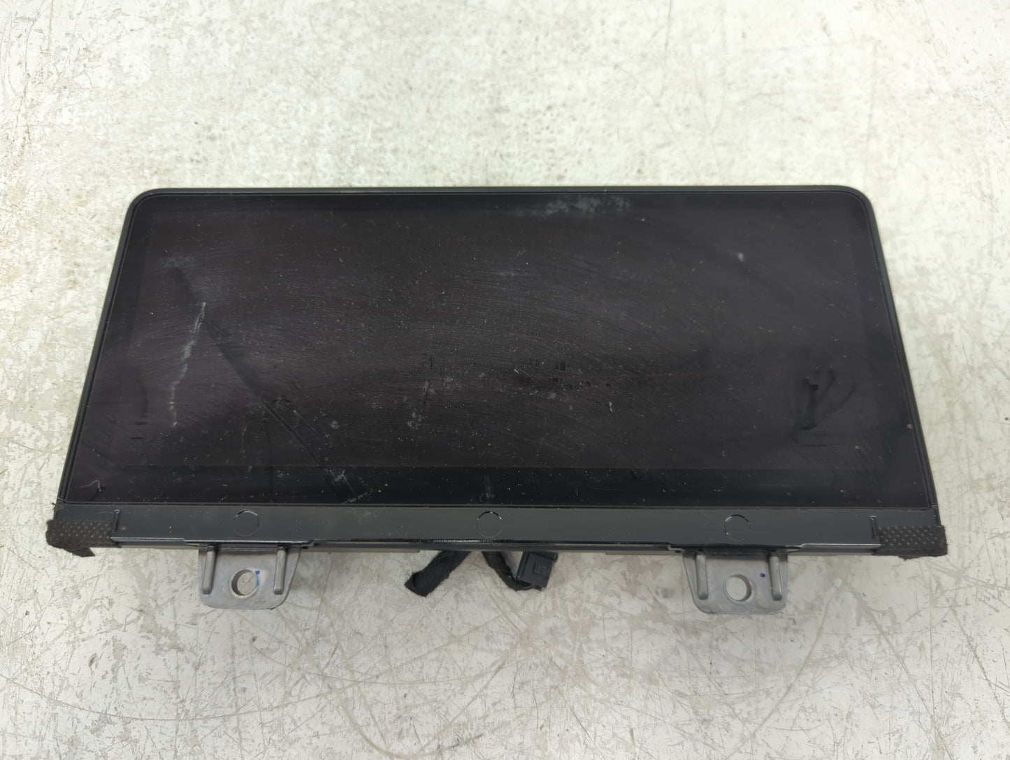 2015-2016 Hyundai Genesis Information Display Screen - Oemusedautoparts1.com