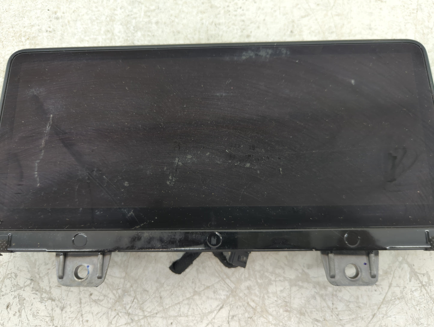 2015-2016 Hyundai Genesis Information Display Screen - Oemusedautoparts1.com