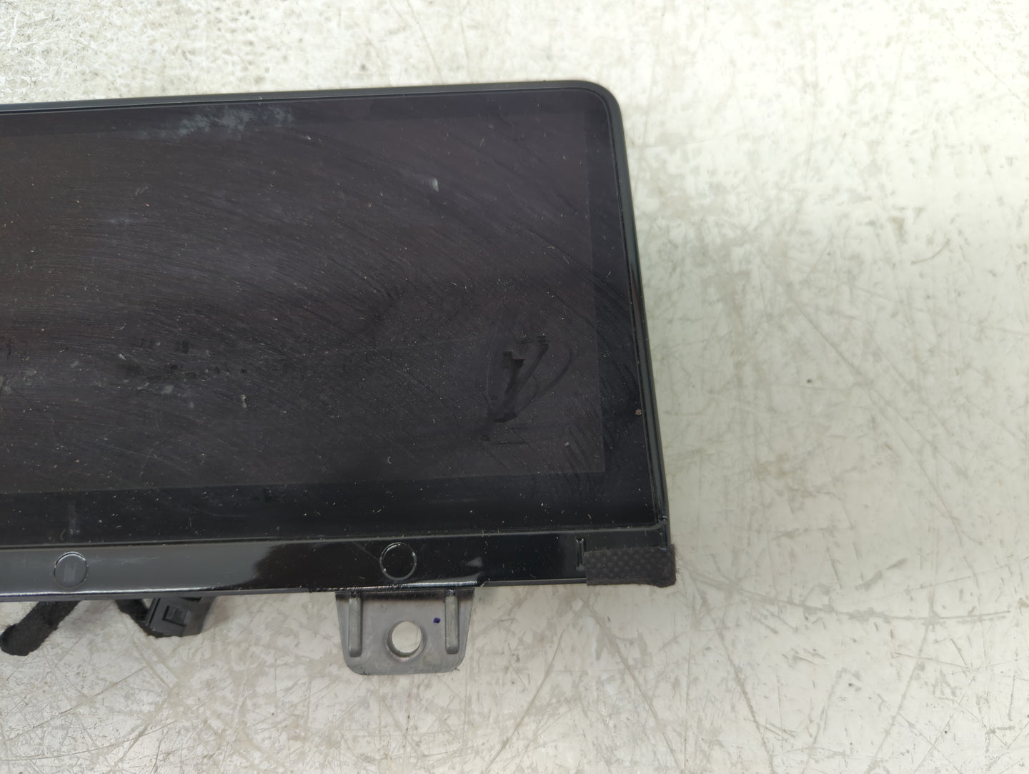 2015-2016 Hyundai Genesis Information Display Screen - Oemusedautoparts1.com