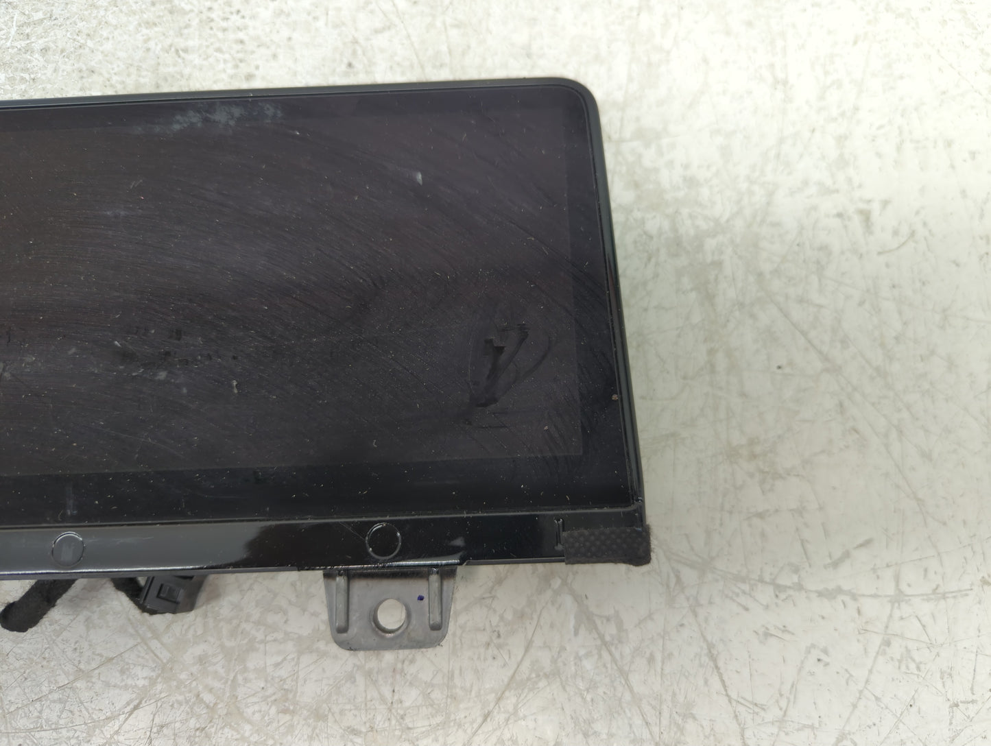 2015-2016 Hyundai Genesis Information Display Screen - Oemusedautoparts1.com