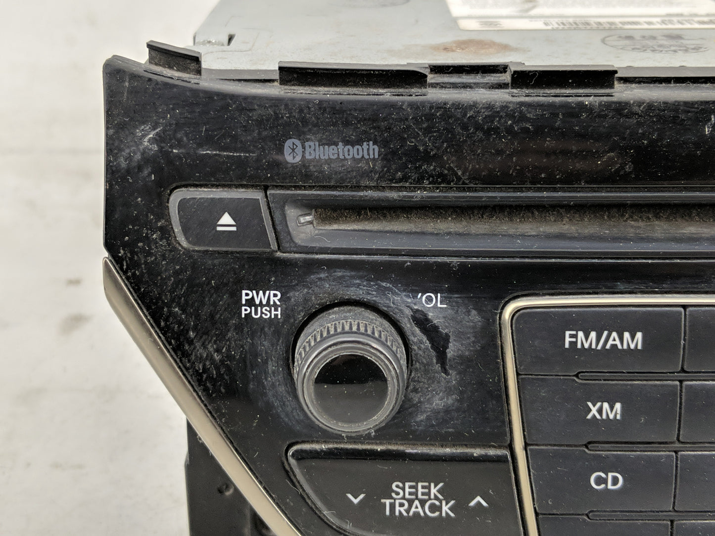 2014-2015 Hyundai Genesis Radio AM FM Cd Player Receiver Replacement P/N:96180-2M118YHG Fits Fits 2014 2015 OEM Used Auto Pa