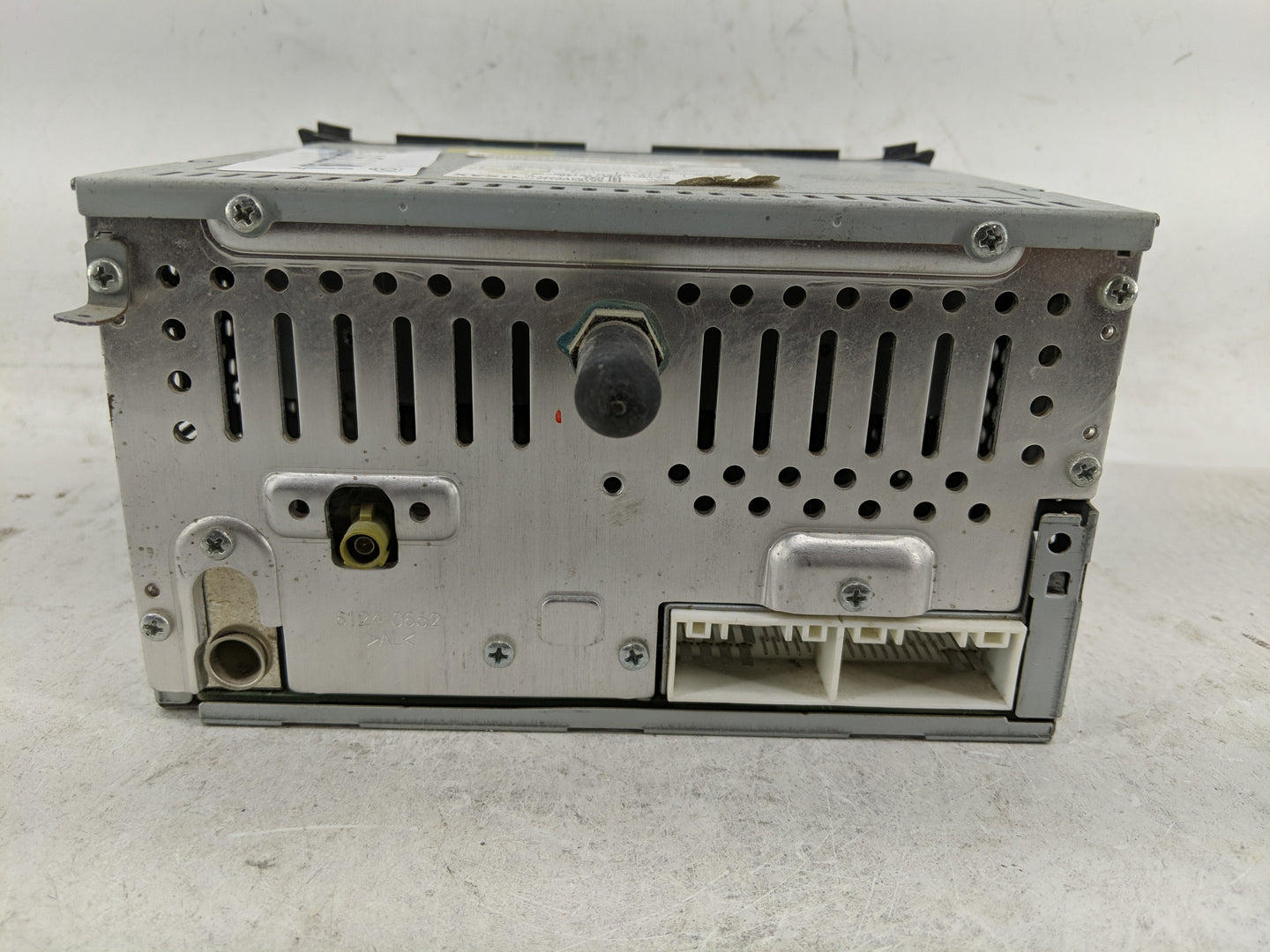 2014-2015 Hyundai Genesis Radio AM FM Cd Player Receiver Replacement P/N:96180-2M118YHG Fits Fits 2014 2015 OEM Used Auto Pa