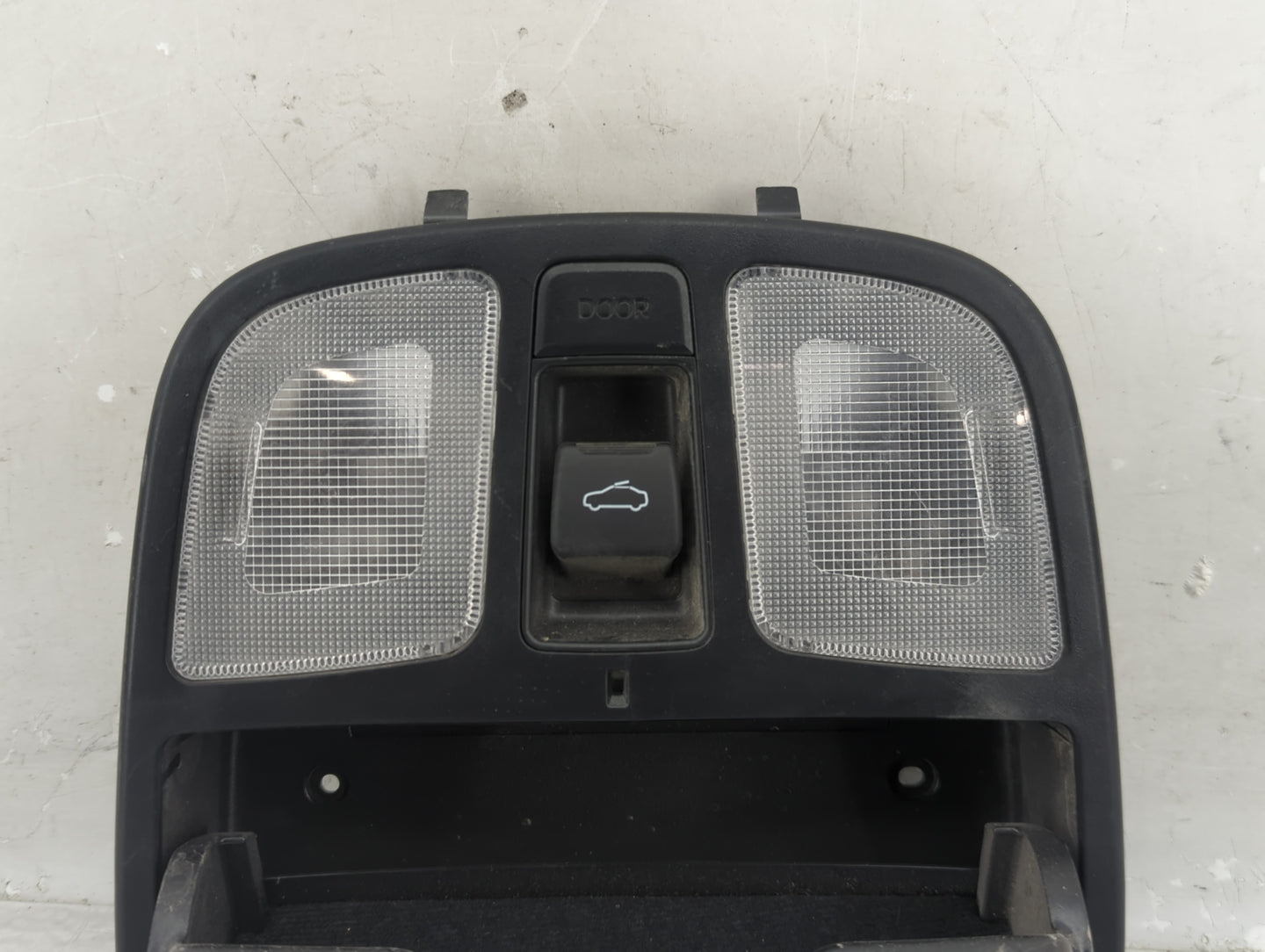 2015 Hyundai Genesis Overhead Roof Console - Oemusedautoparts1.com