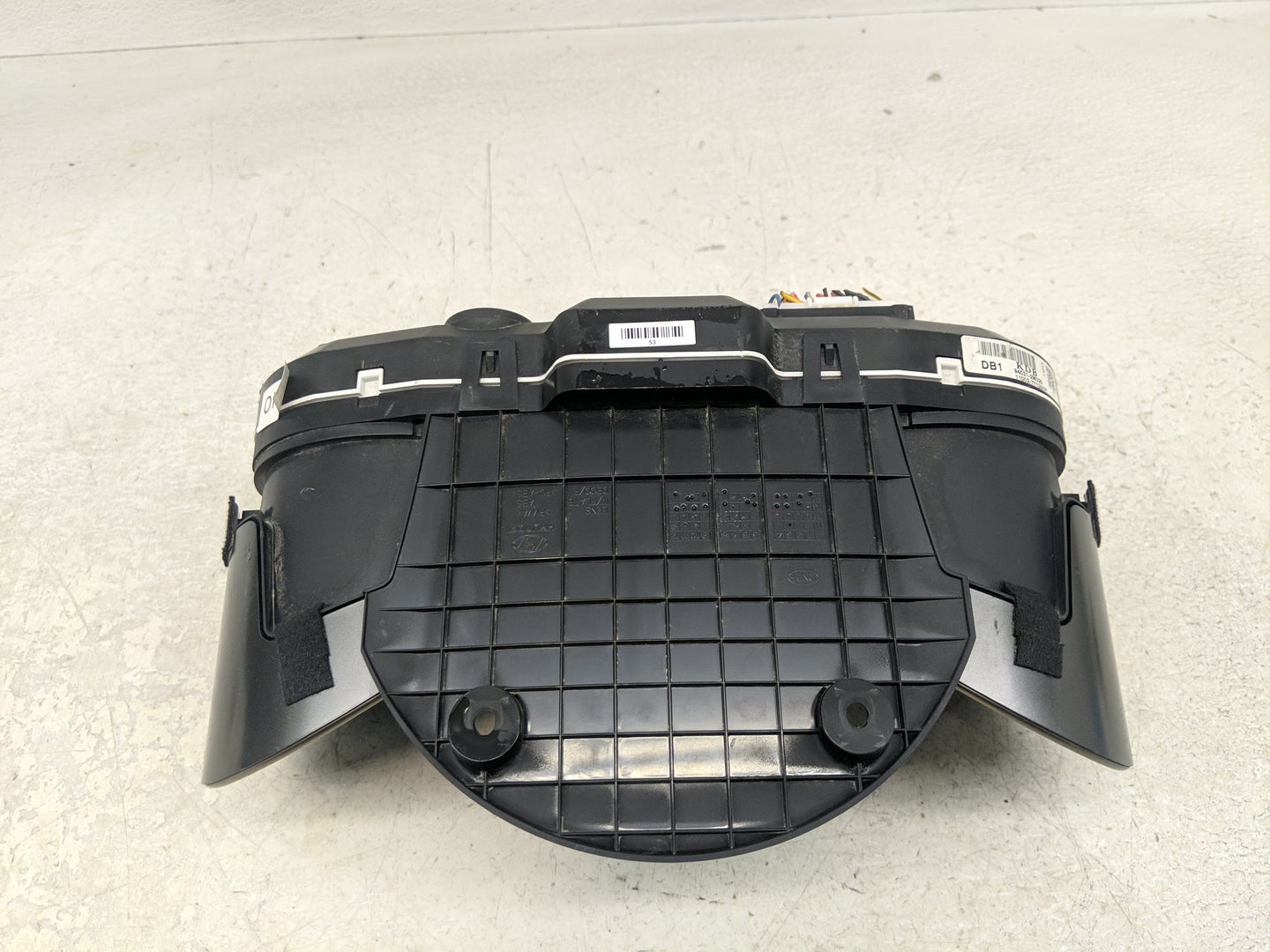 2015 Hyundai Genesis Instrument Cluster Speedometer Gauges P/N:94031-2M320 Fits OEM Used Auto Parts - Oemusedautoparts1.com