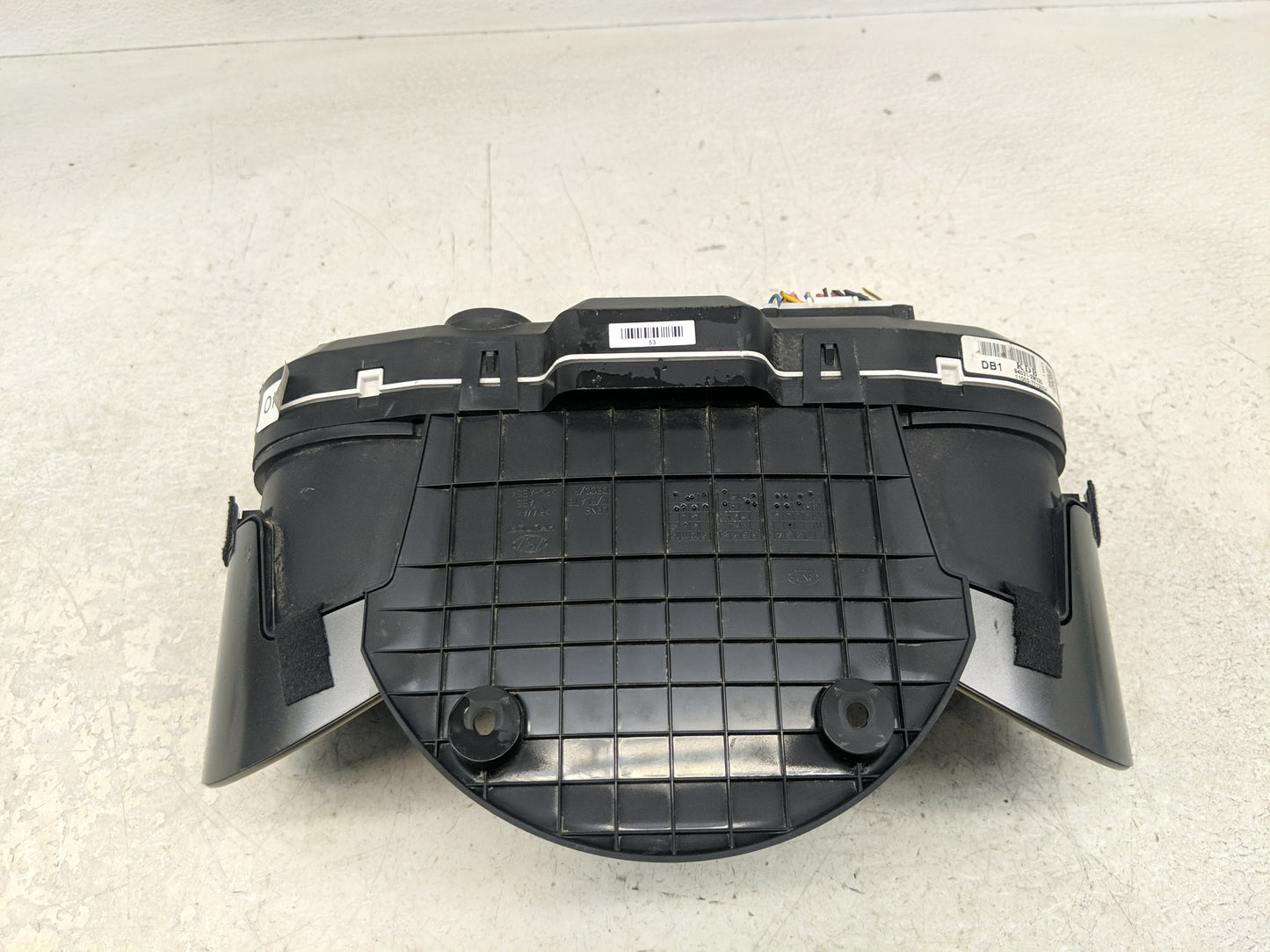 2015 Hyundai Genesis Instrument Cluster Speedometer Gauges P/N:94031-2M320 Fits OEM Used Auto Parts - Oemusedautoparts1.com