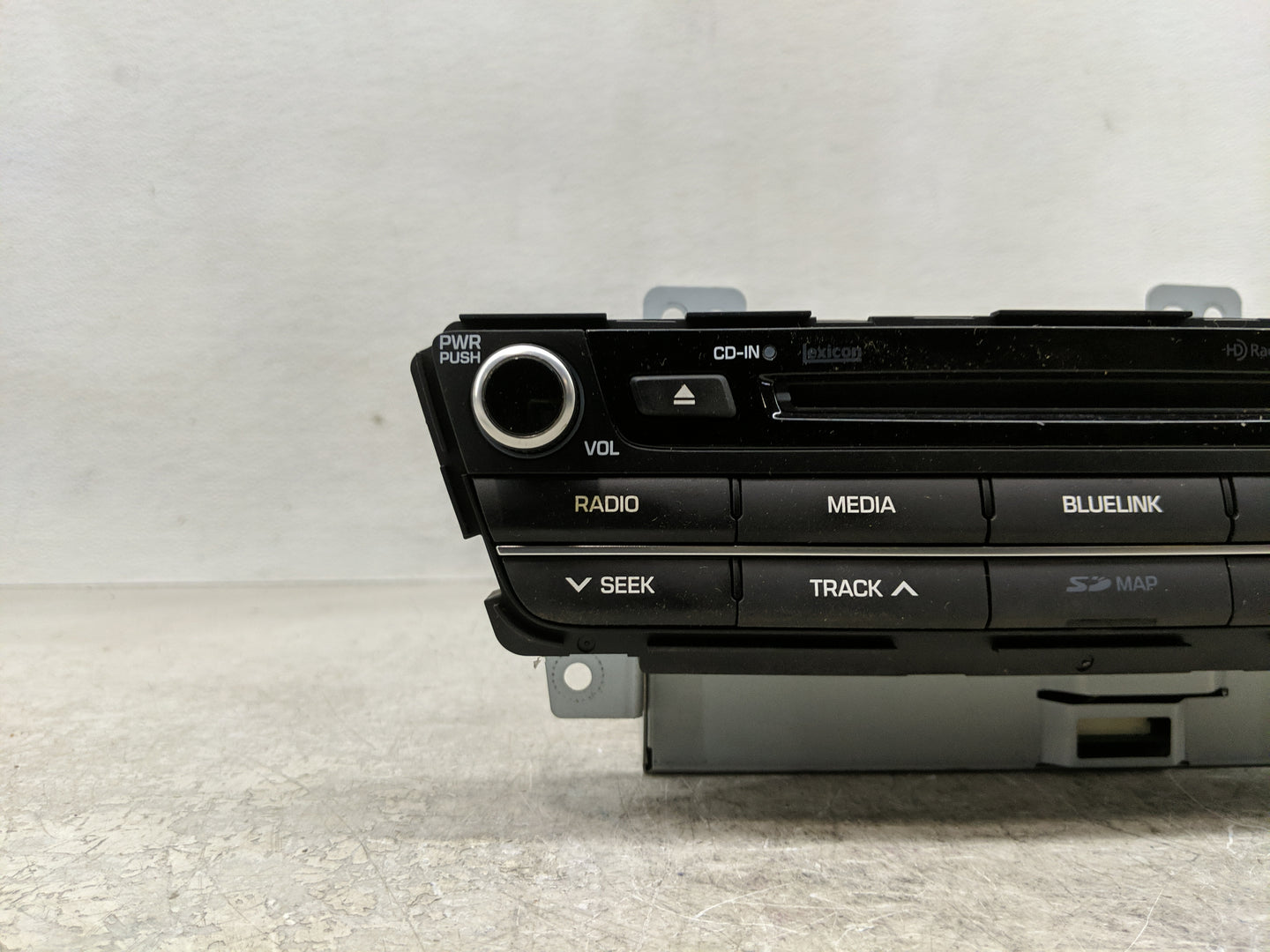 2015 Hyundai Genesis Radio AM FM Cd Player Receiver Replacement P/N:96560-B14274X Fits OEM Used Auto Parts - Oemusedautopart