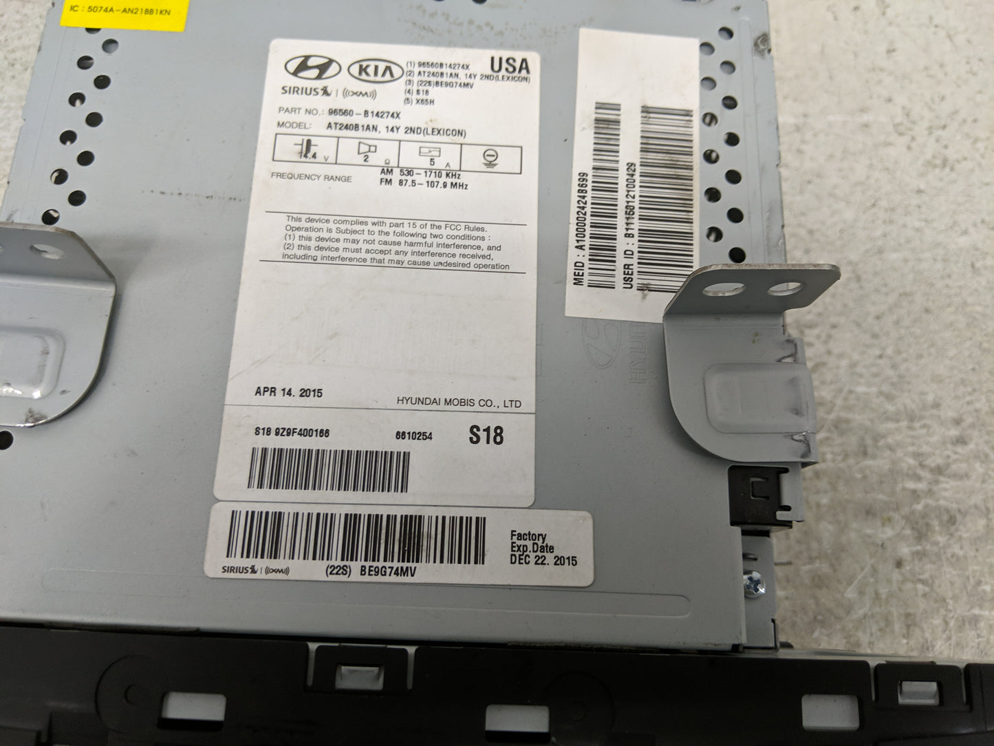 2015 Hyundai Genesis Radio AM FM Cd Player Receiver Replacement P/N:96560-B14274X Fits OEM Used Auto Parts - Oemusedautopart