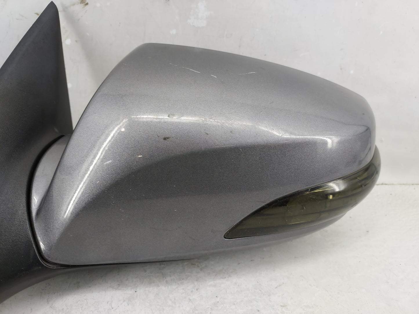 2009-2016 Hyundai Genesis Driver Side View Mirror - Left Door Mirror OEM Used - Oemusedautoparts1.com