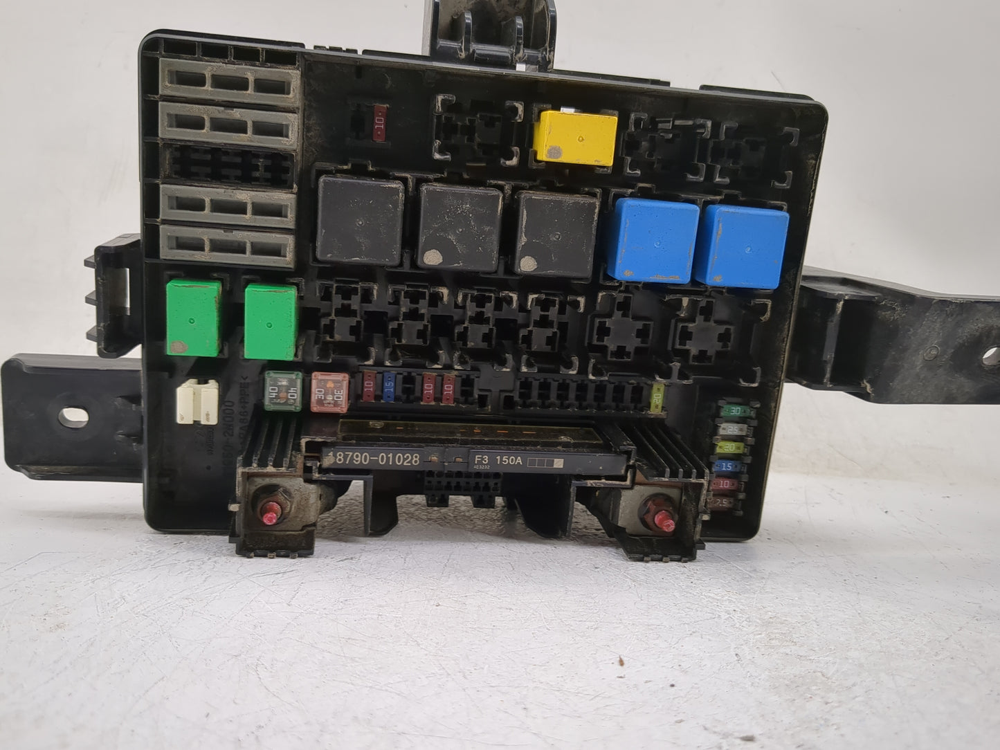 2013-2016 Hyundai Genesis Fusebox Fuse Box Panel Relay Module P/N:N91264-2M522 Fits Fits 2013 2014 2015 2016 OEM Used Auto P