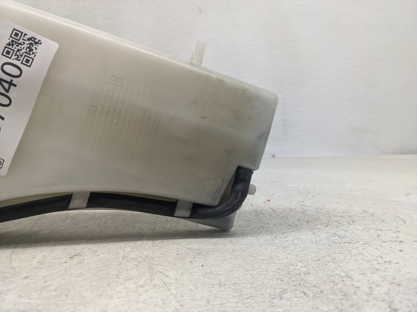 2013 Hyundai Genesis Radiator Coolant Overflow Expansion Tank Bottle - Oemusedautoparts1.com