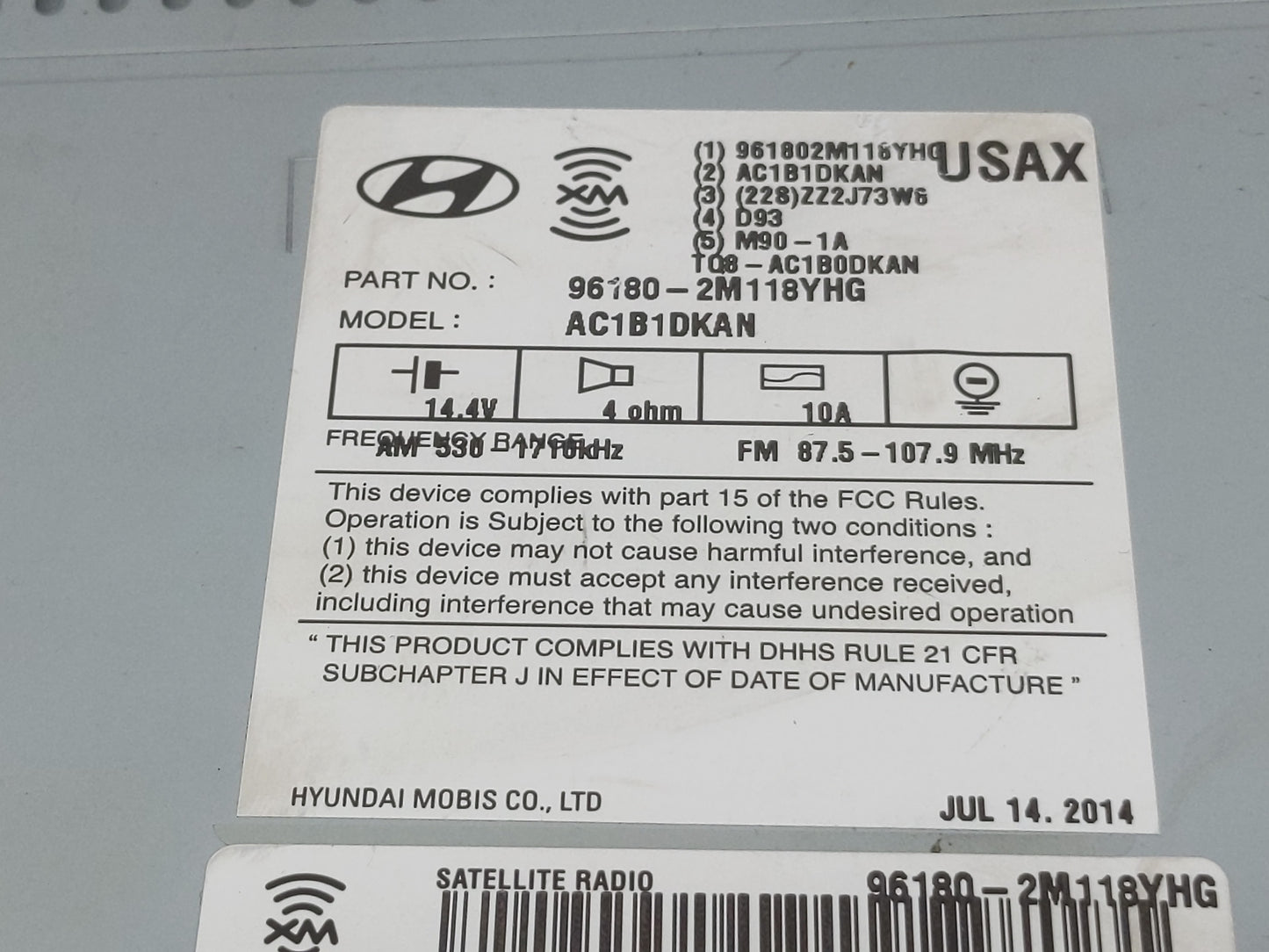 2014-2015 Hyundai Genesis Radio AM FM Cd Player Receiver Replacement P/N:96180-2M118YHG Fits Fits 2014 2015 OEM Used Auto Pa