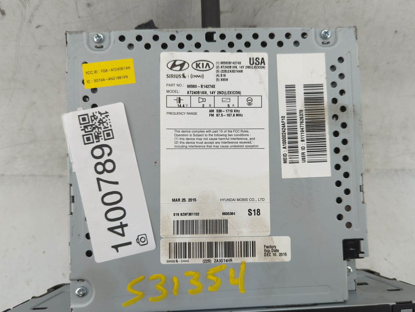 2015 Hyundai Genesis Radio AM FM Cd Player Receiver Replacement P/N:96560-B14274X Fits OEM Used Auto Parts - Oemusedautopart
