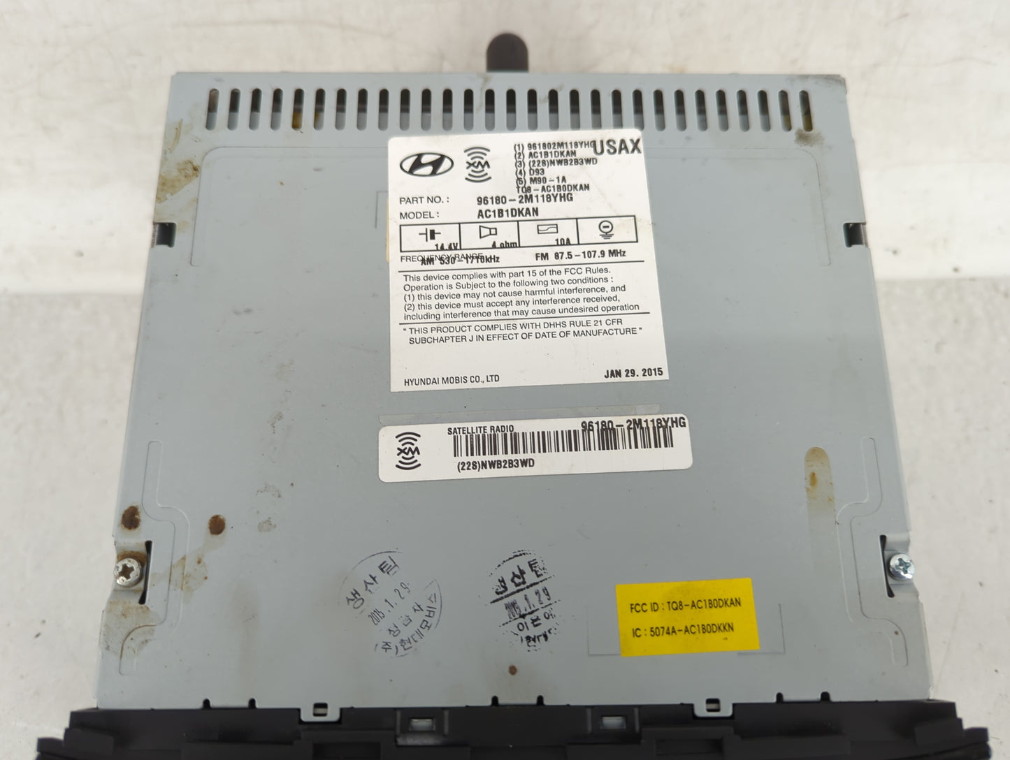 2014-2015 Hyundai Genesis Radio AM FM Cd Player Receiver Replacement P/N:96180-2M118YHG Fits Fits 2014 2015 OEM Used Auto Pa